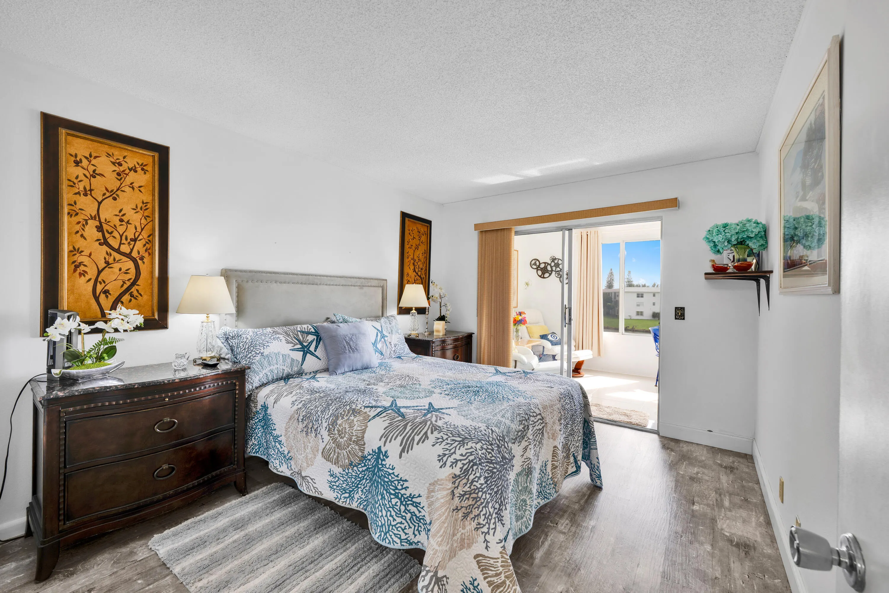 363 WELLINGTON J