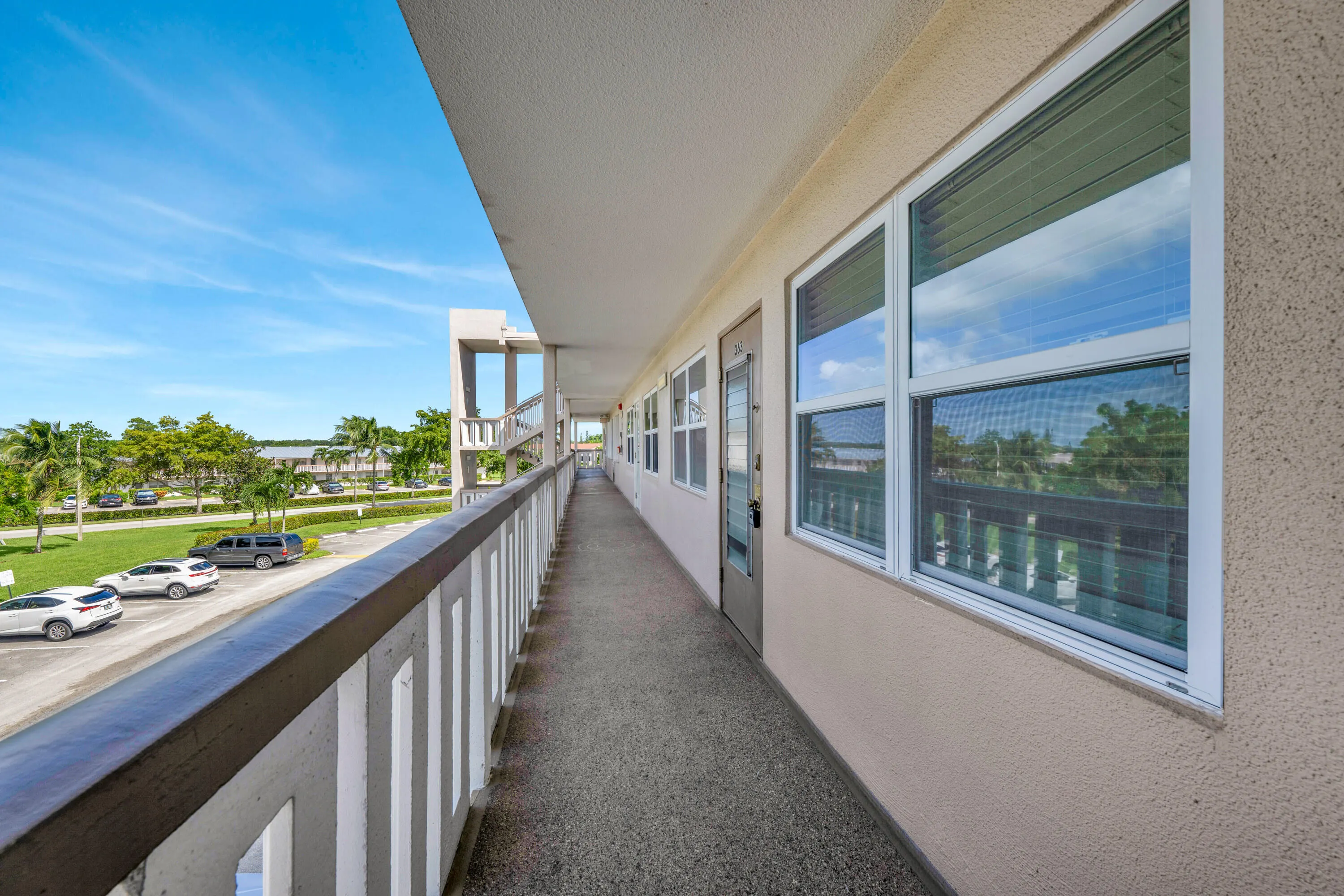363 WELLINGTON J