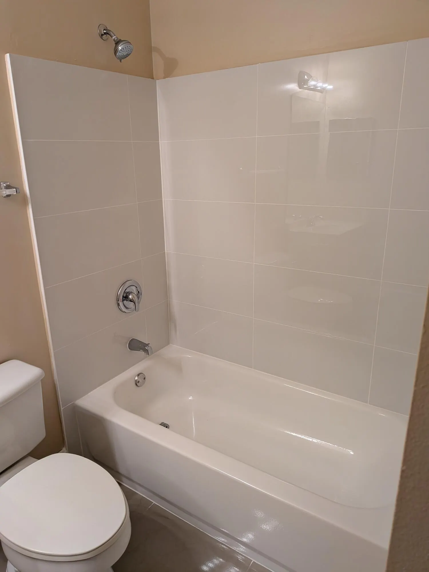 10282 FOX TRAIL Road S #208