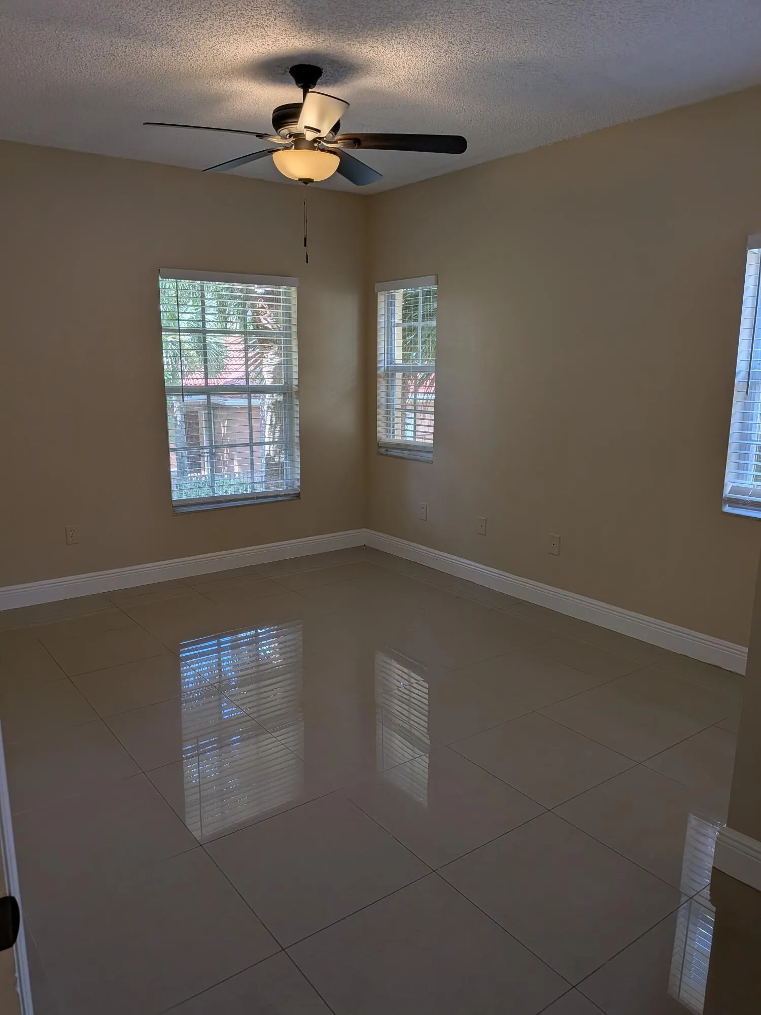 10282 FOX TRAIL Road S #208