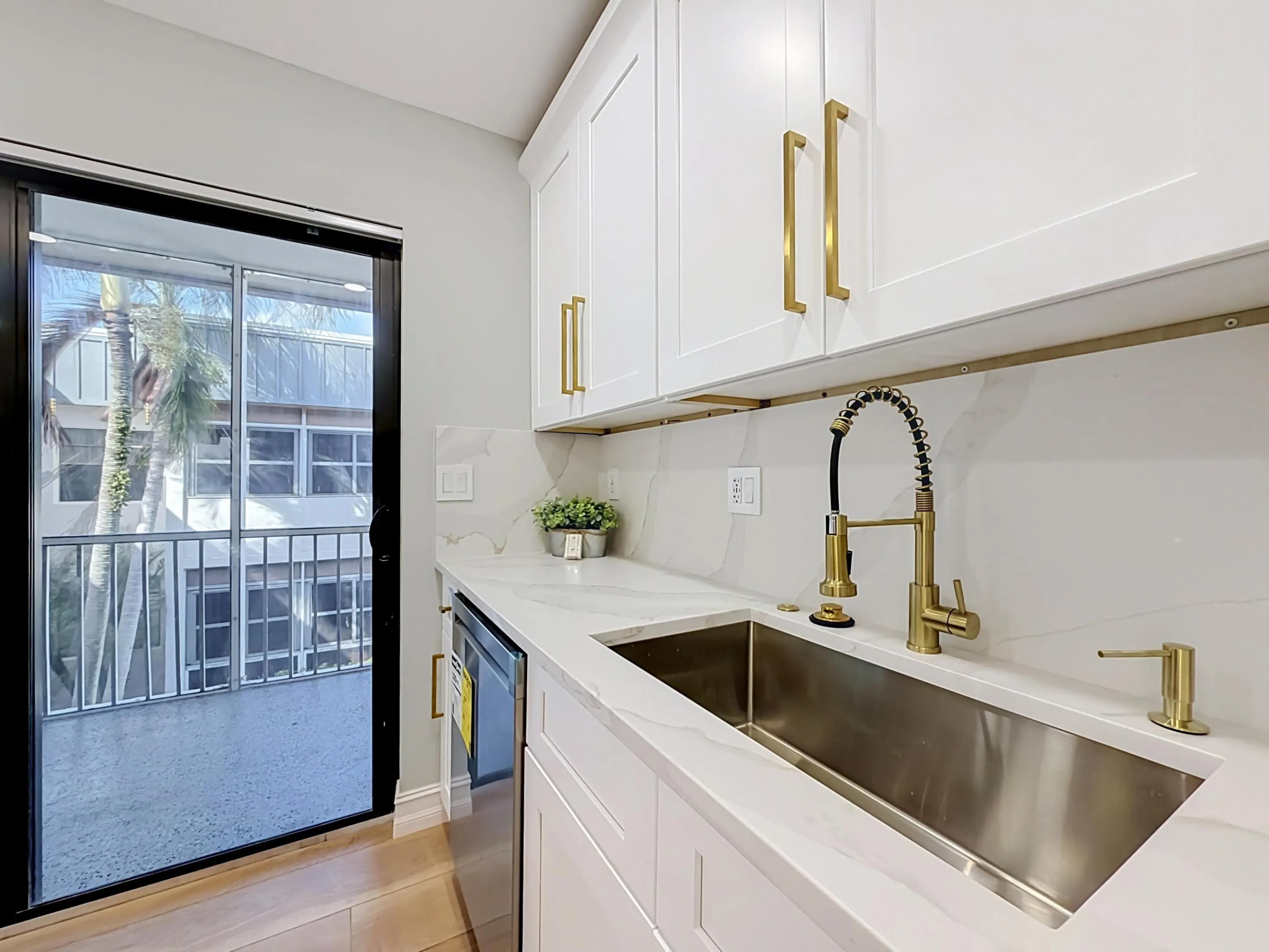 570 PIEDMONT L Park