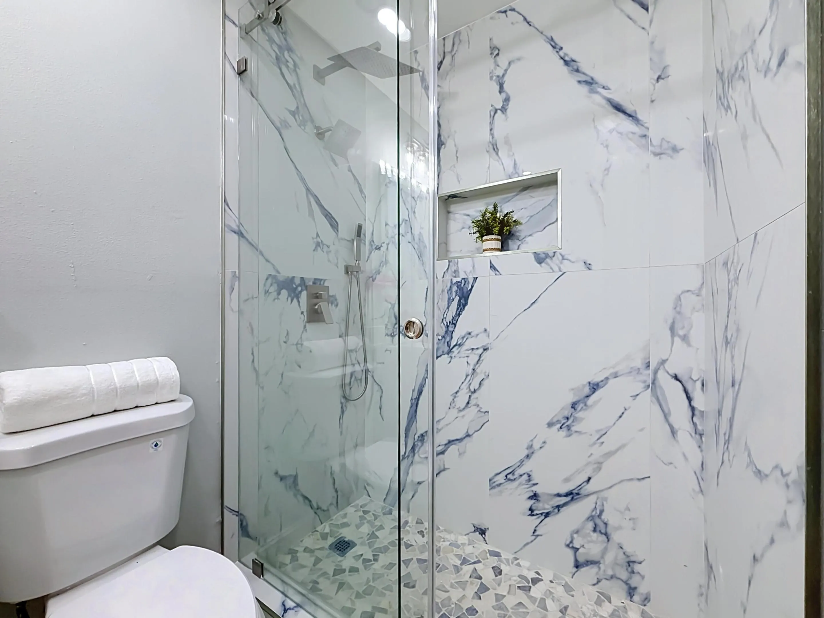 570 PIEDMONT L Park
