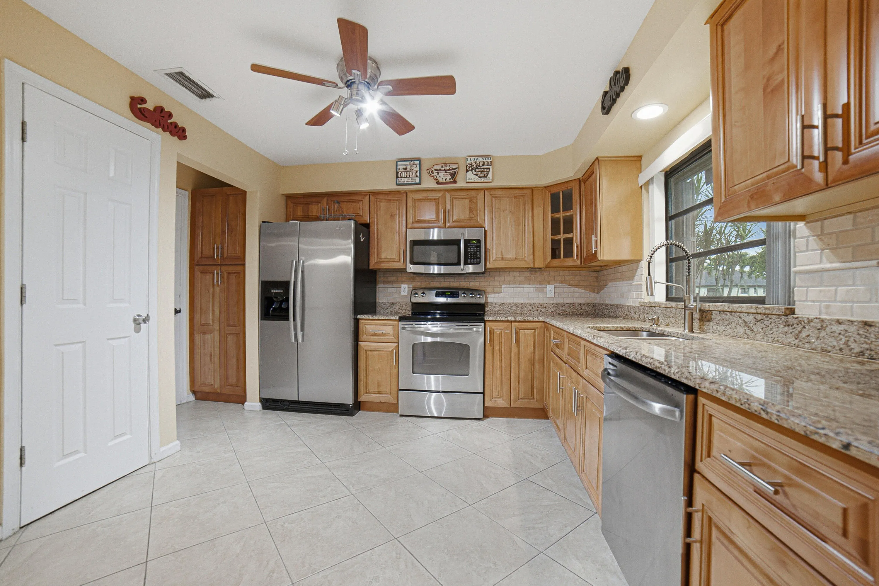 10393 QUAILWOOD Lane #B