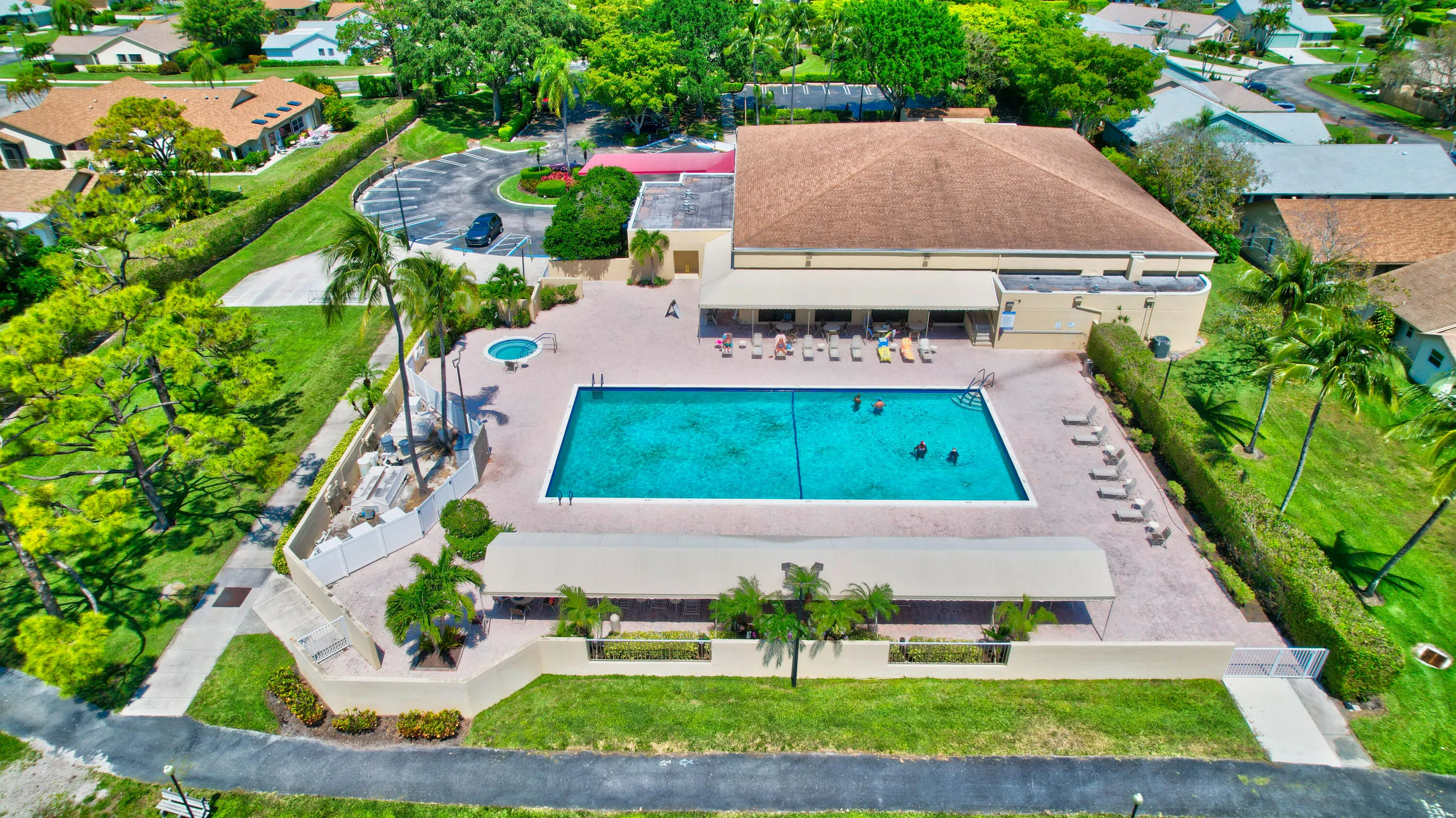3225 NW 9TH Street