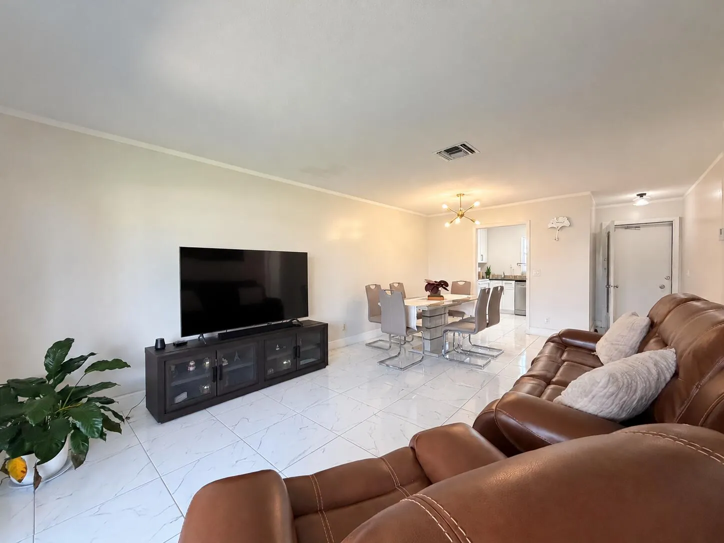 2965 CROSLEY Drive W #G