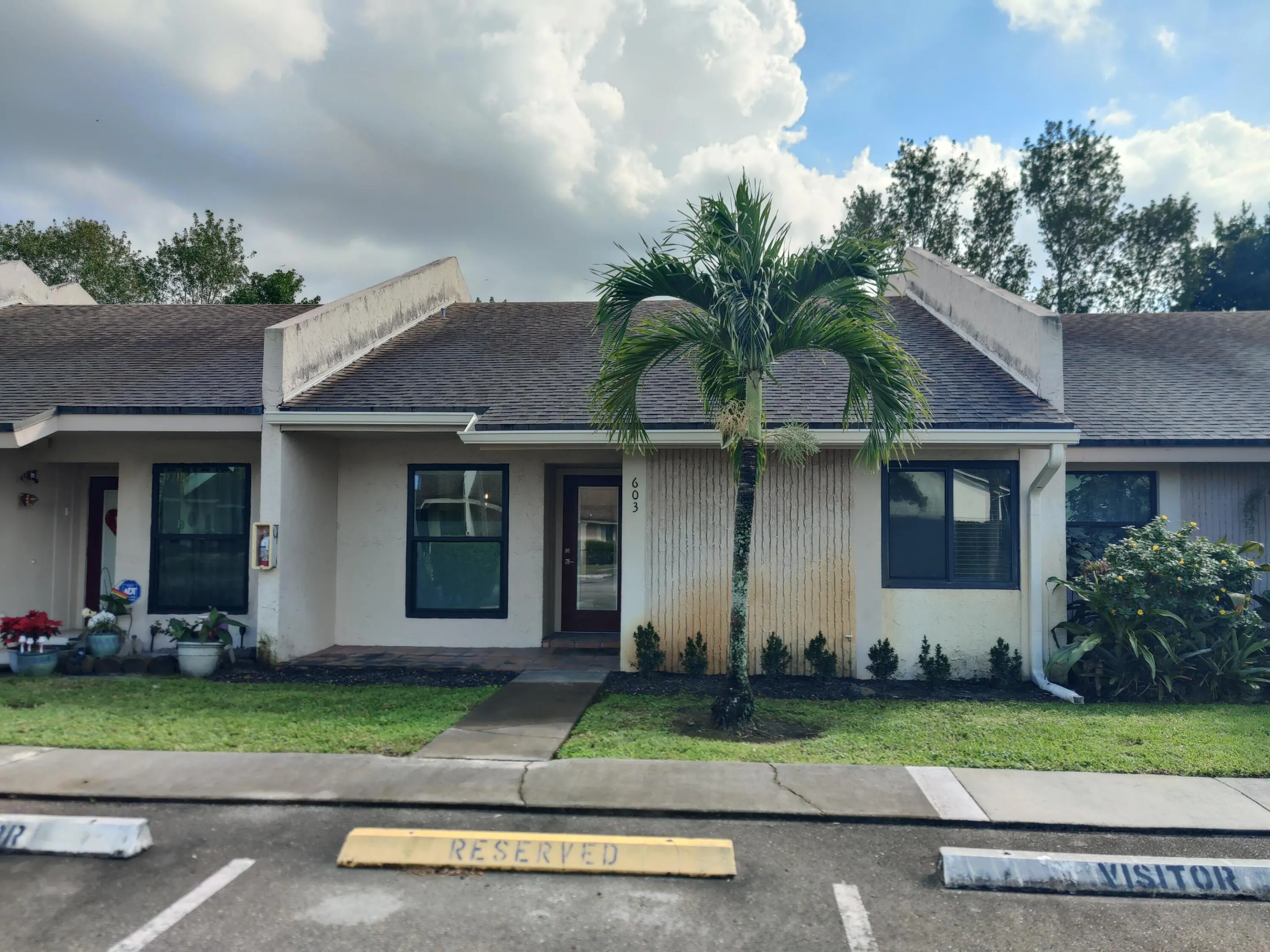 2700 S OAKLAND FOREST Drive #603