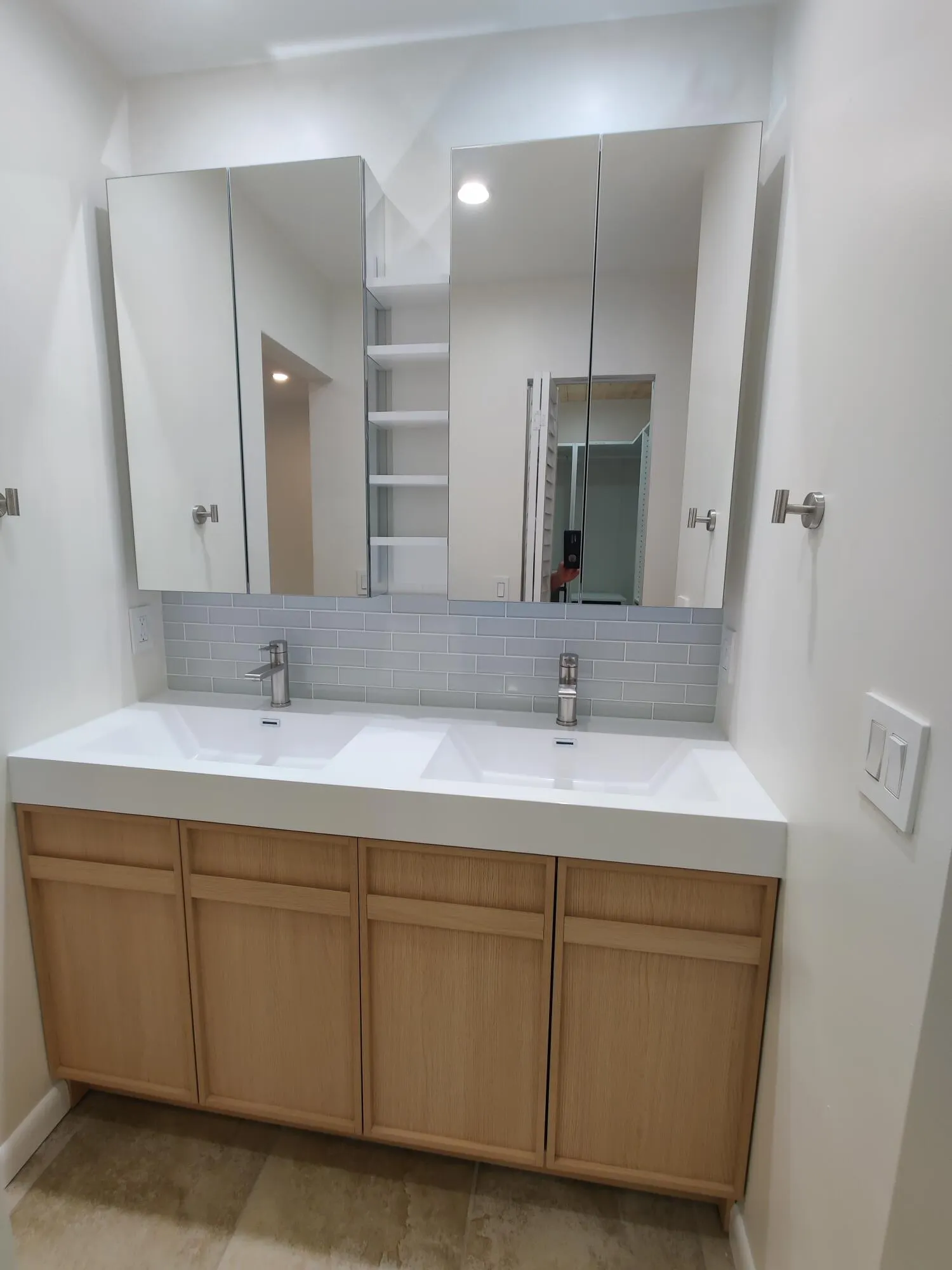 2700 S OAKLAND FOREST Drive #603
