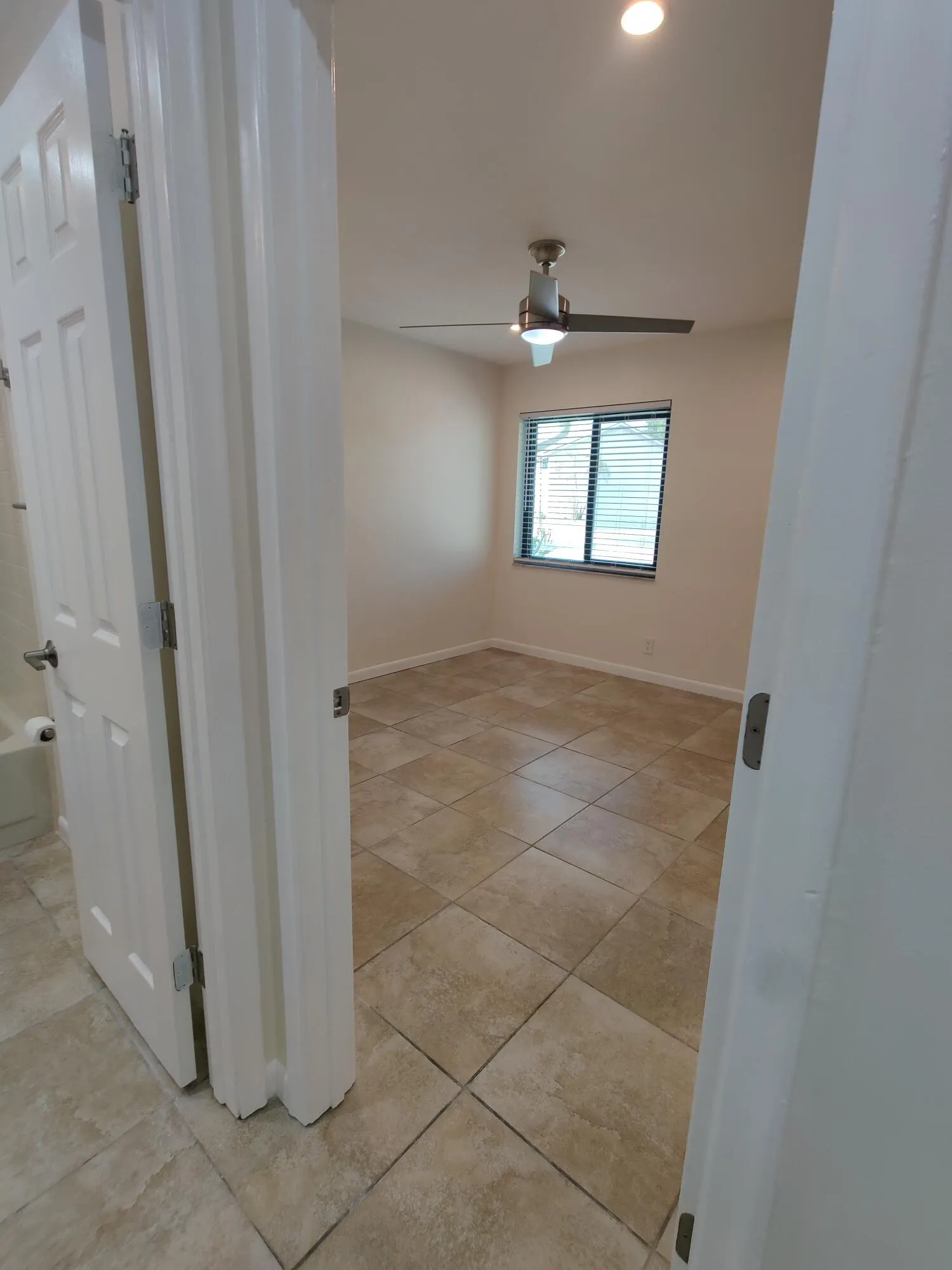 2700 S OAKLAND FOREST Drive #603
