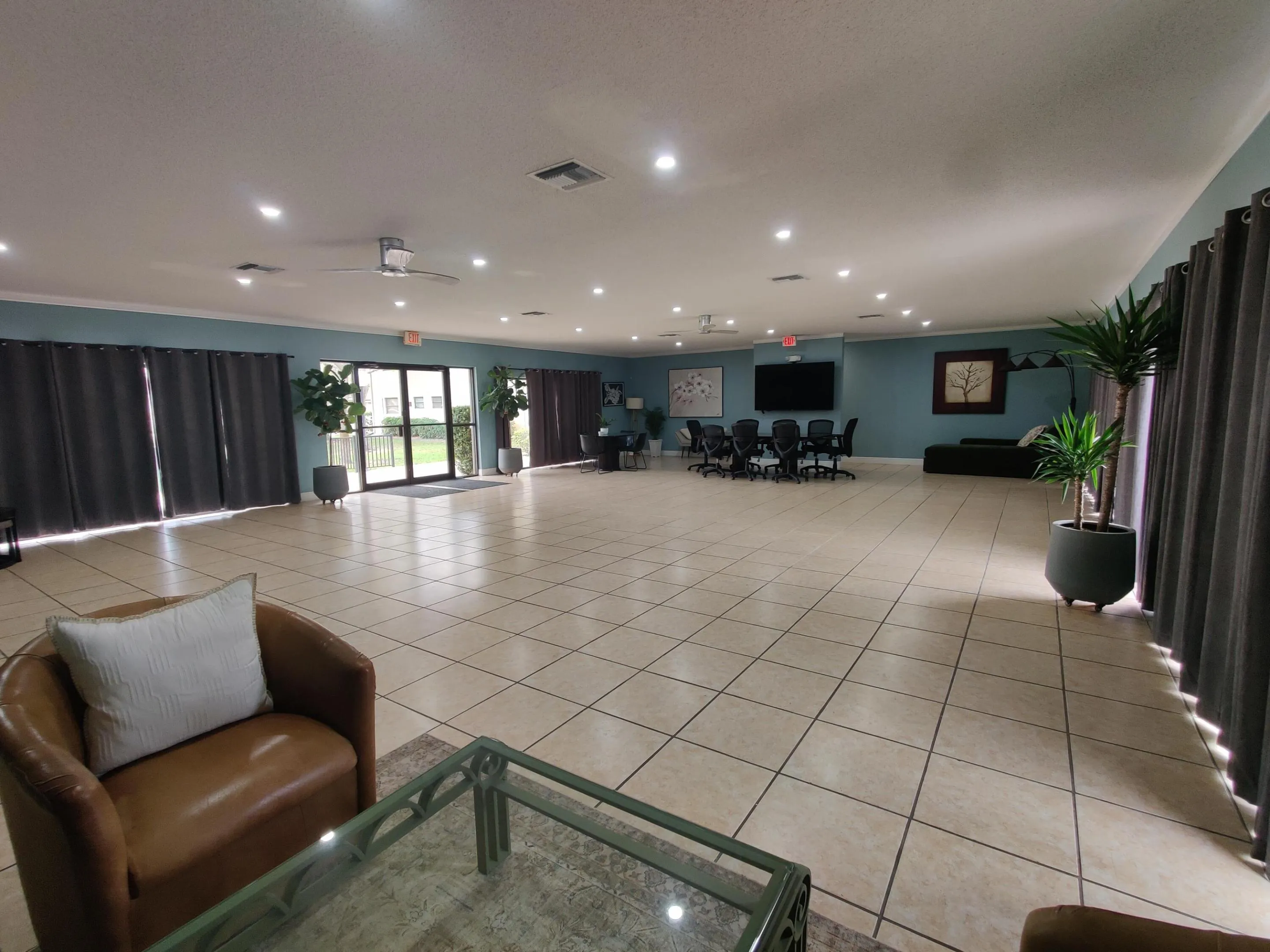 2700 S OAKLAND FOREST Drive #603
