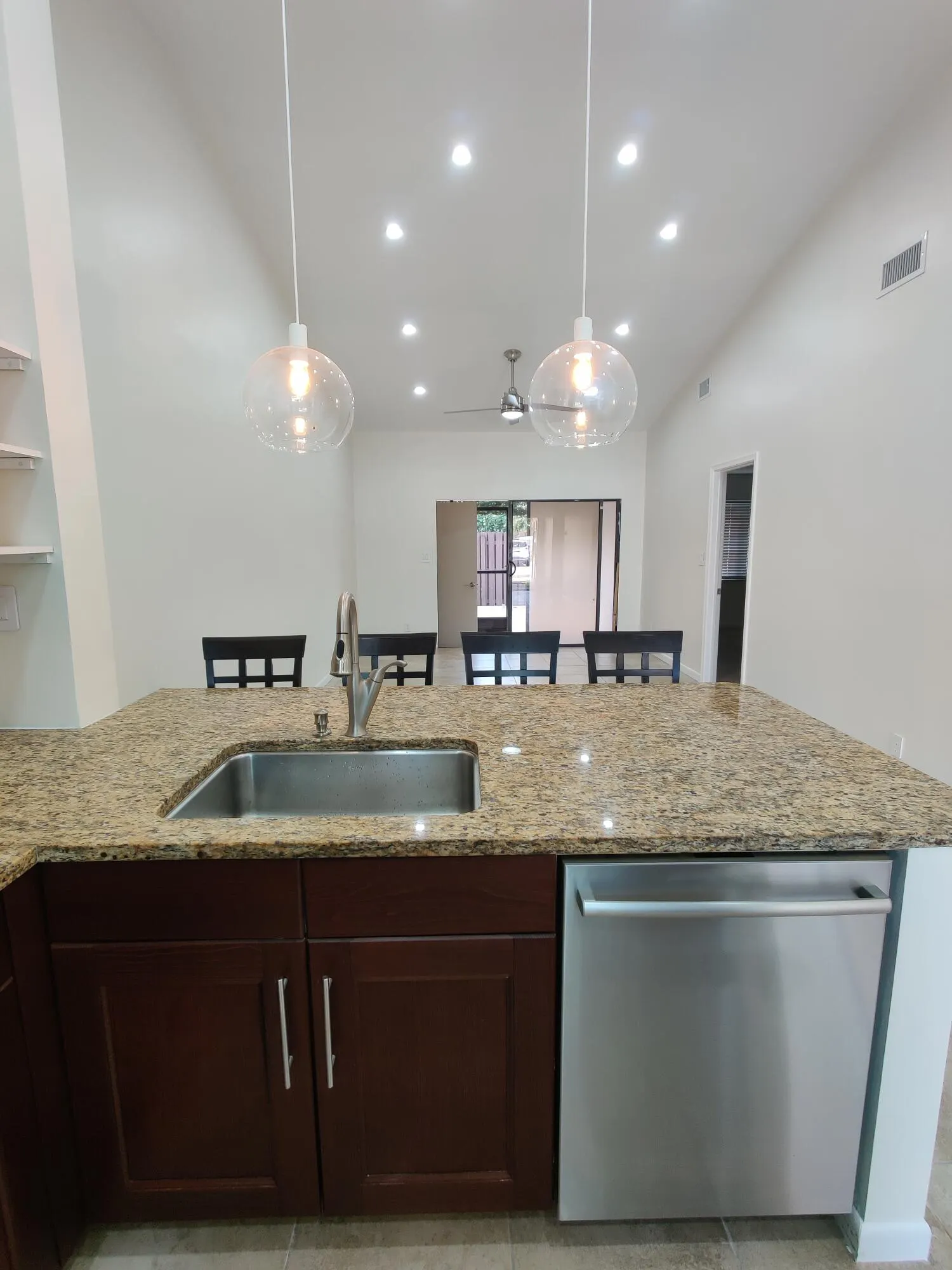 2700 S OAKLAND FOREST Drive #603