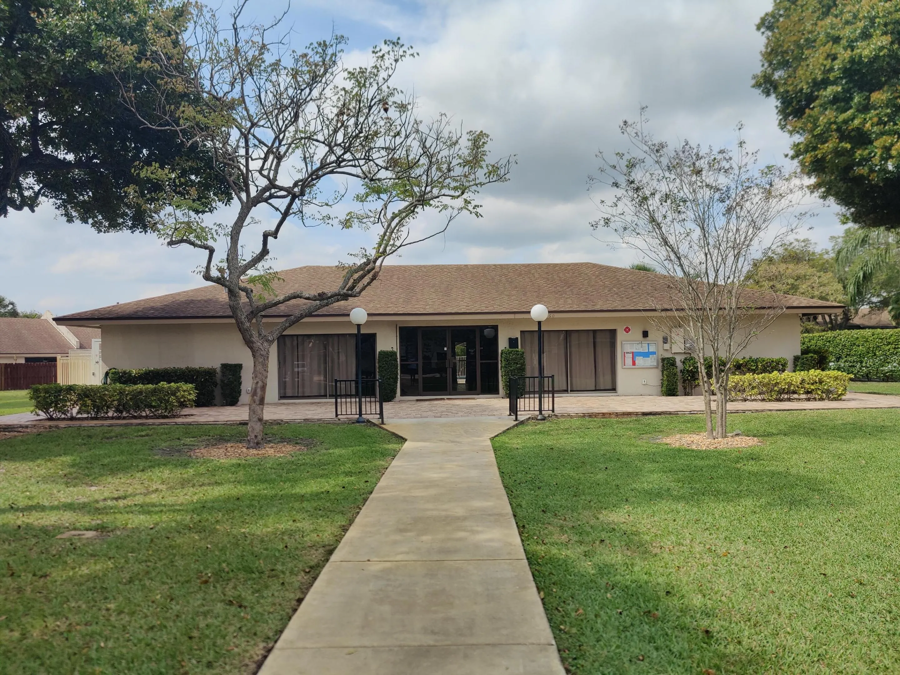 2700 S OAKLAND FOREST Drive #603