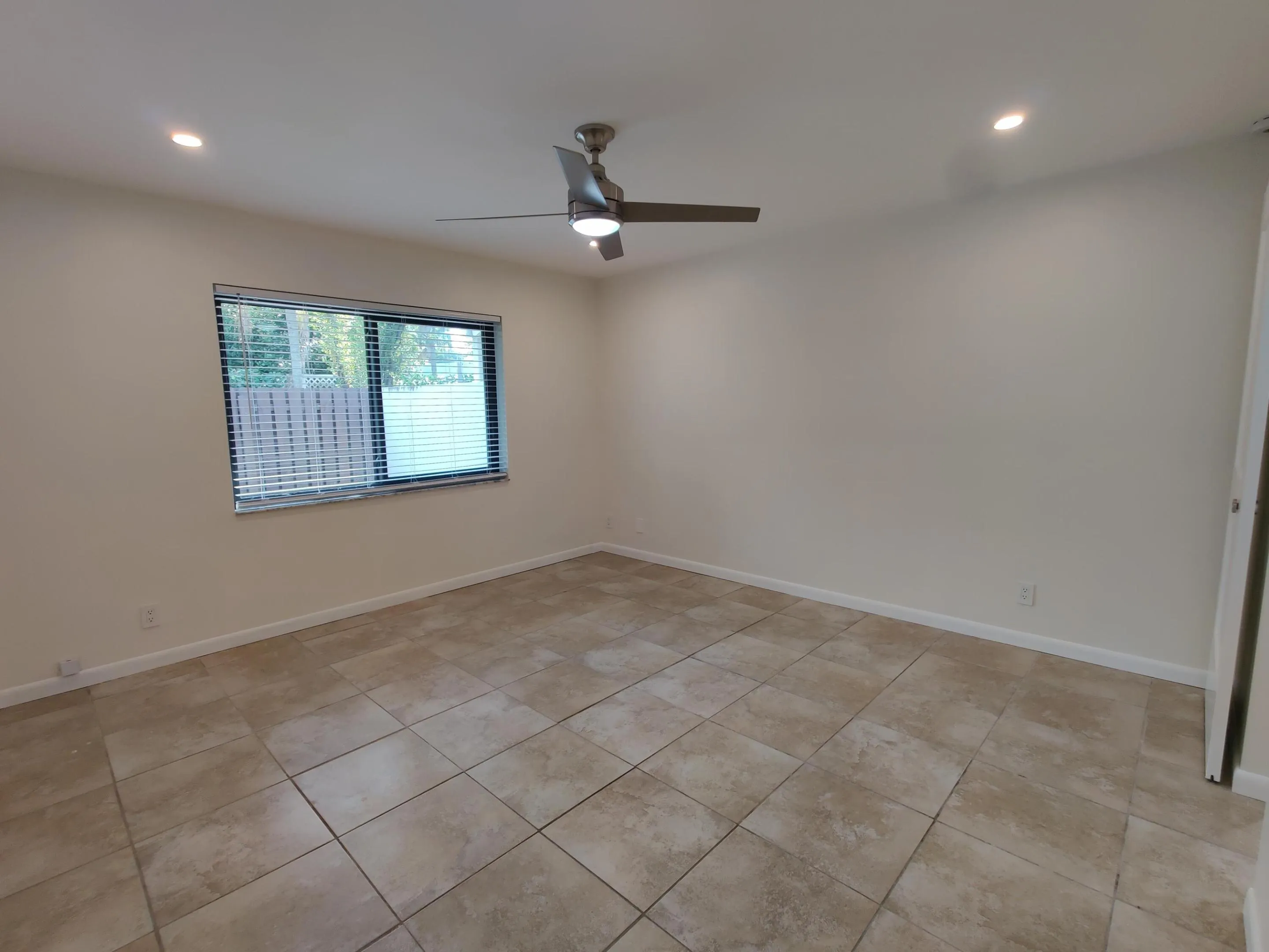 2700 S OAKLAND FOREST Drive #603