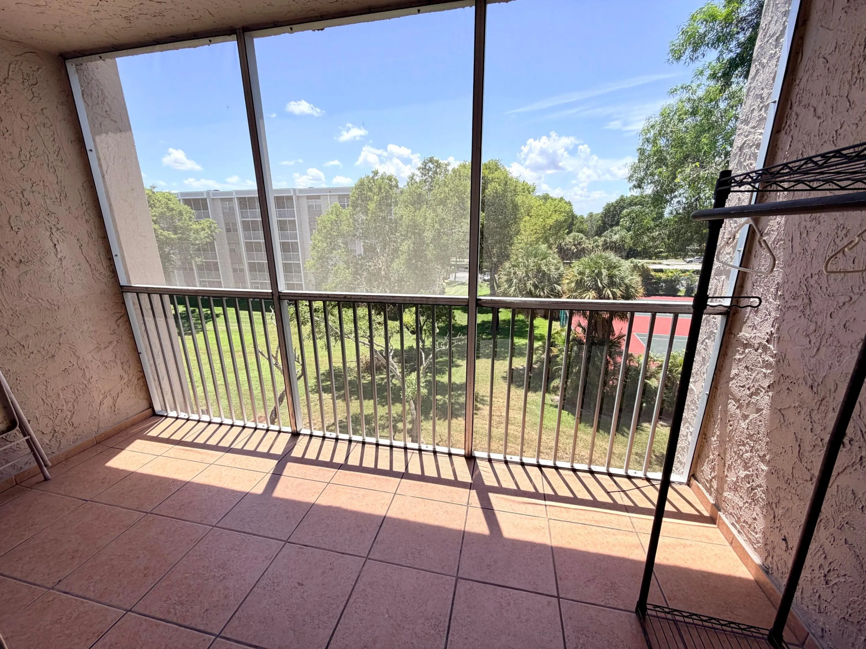 1100 NW 87TH Avenue #406