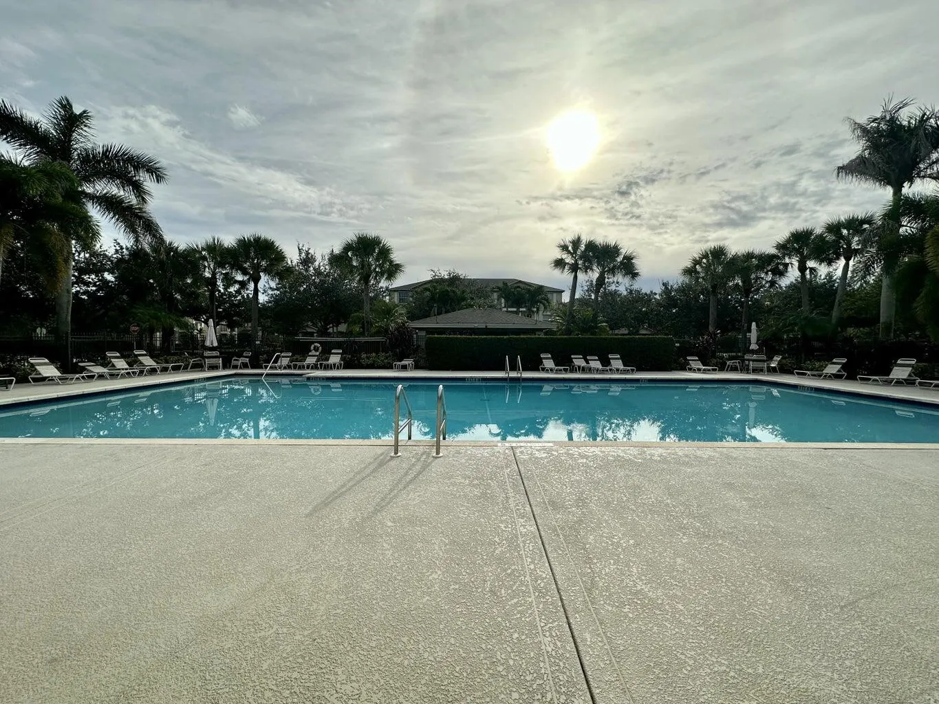 2143 SE BELL ISLE Drive