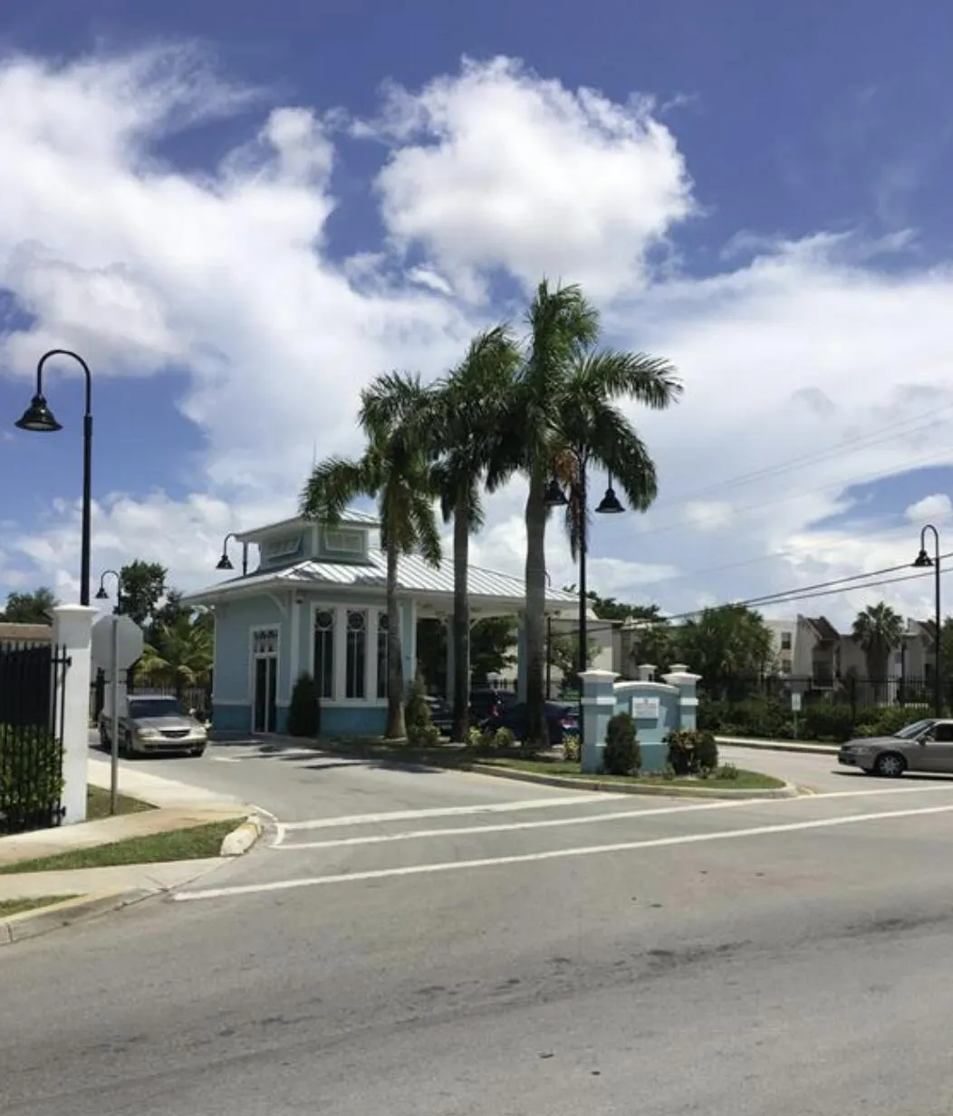 1832 NW 55TH Avenue #4W