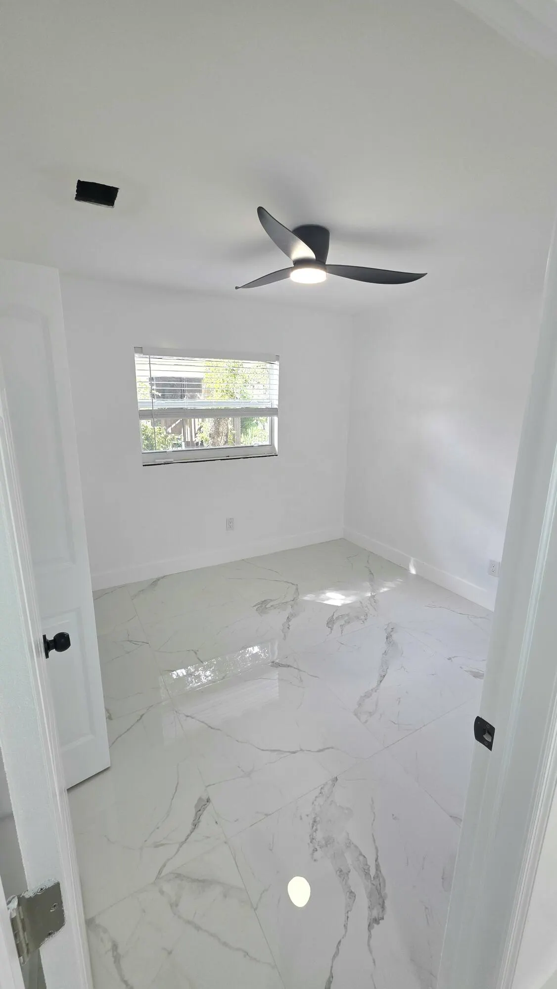 1832 NW 55TH Avenue #4W