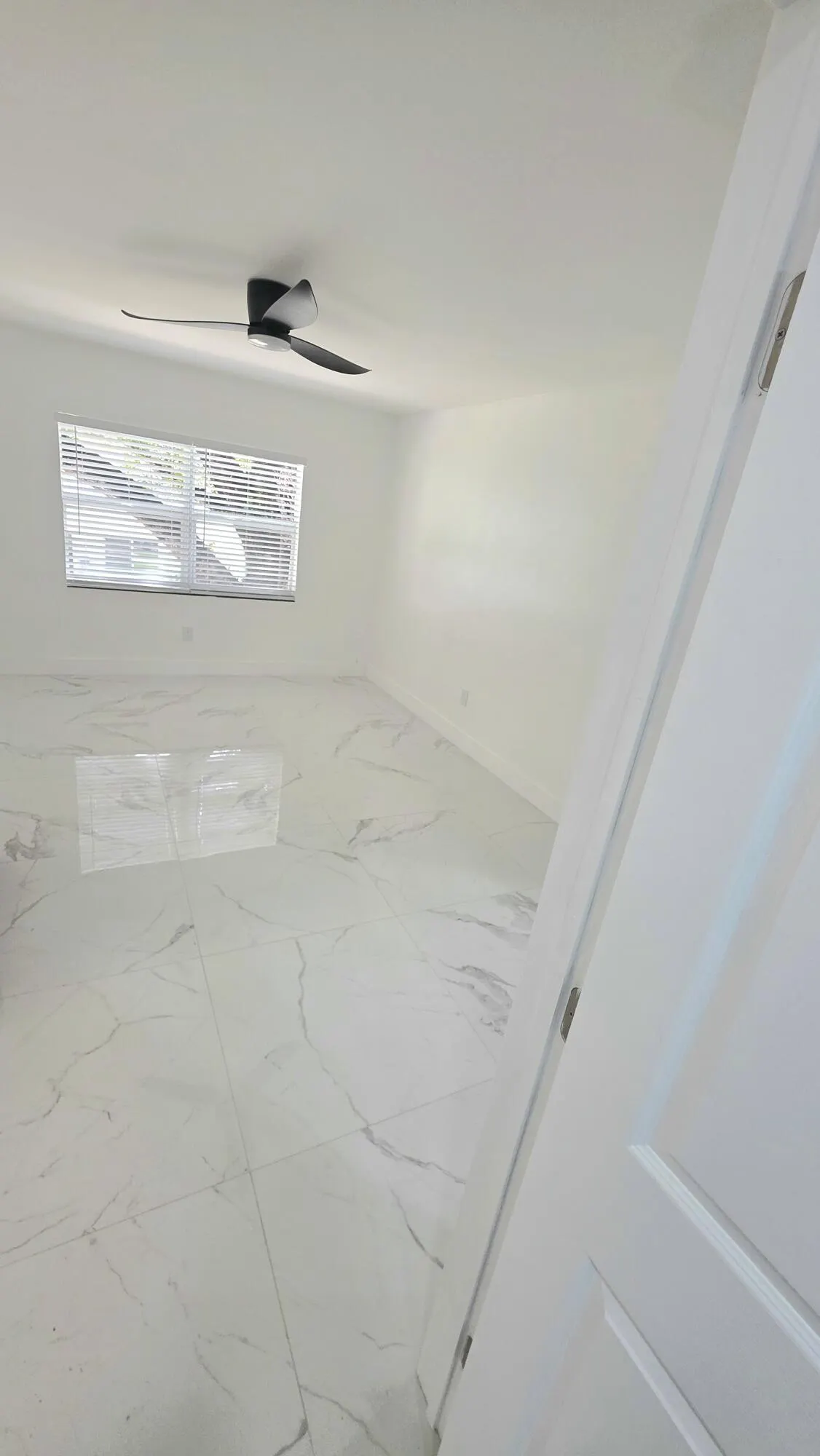 1832 NW 55TH Avenue #4W
