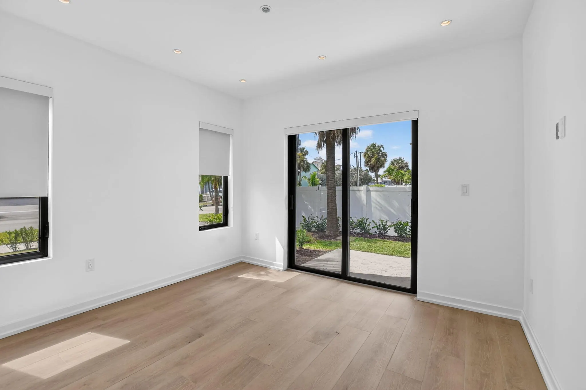 325 NE 20TH Avenue #Th a