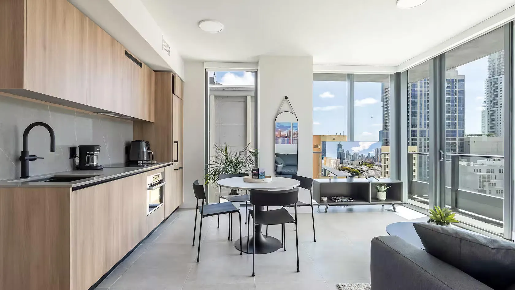 121 NE 5TH Street #1501
