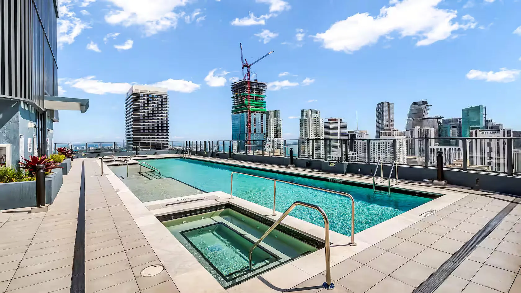 121 NE 5TH Street #1501