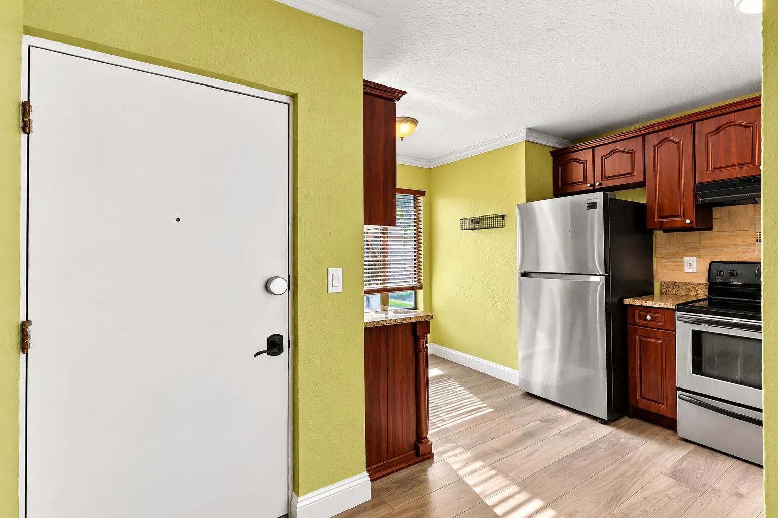2572 RIVERSIDE Drive #413