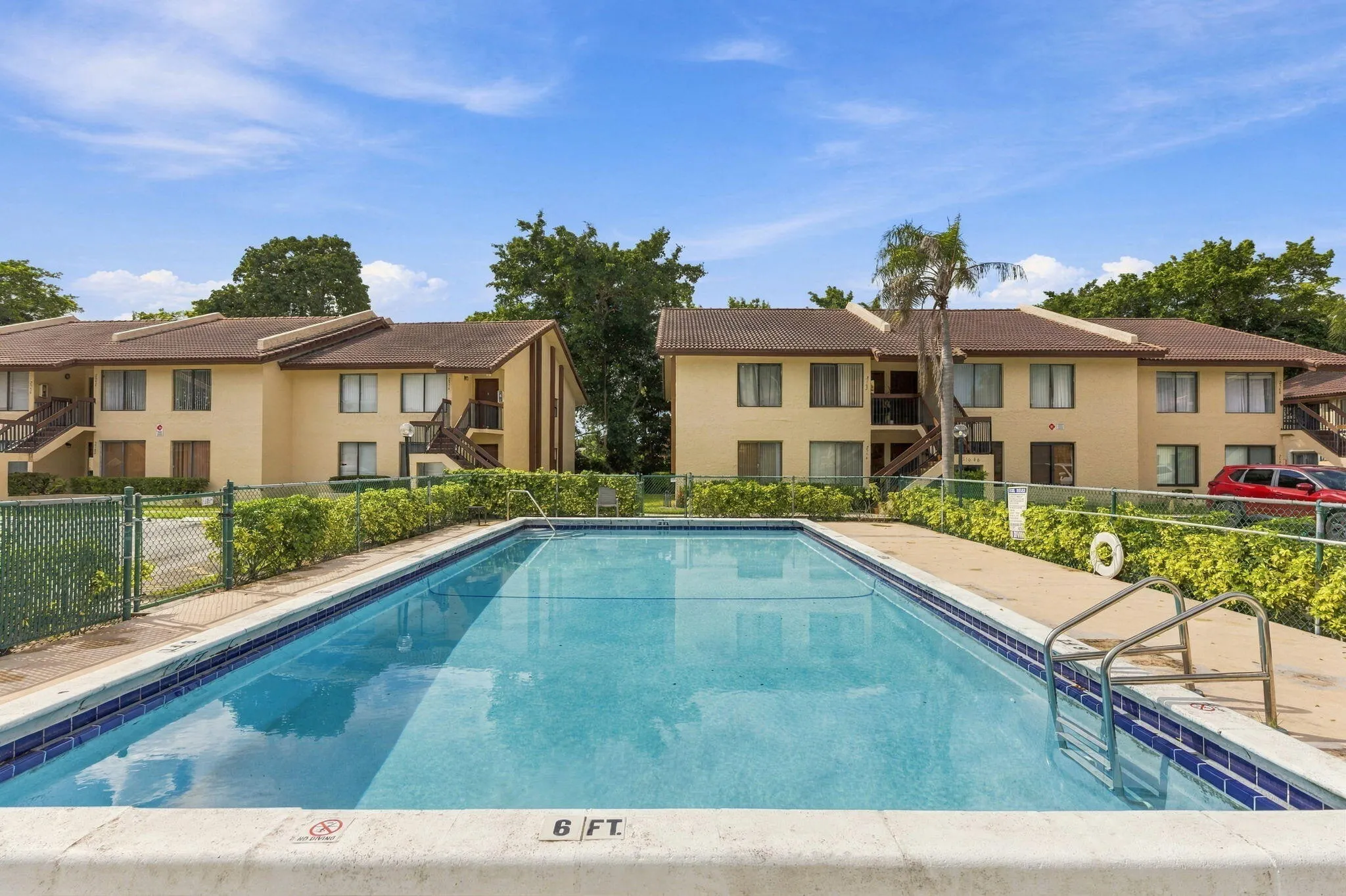 2572 RIVERSIDE Drive #413