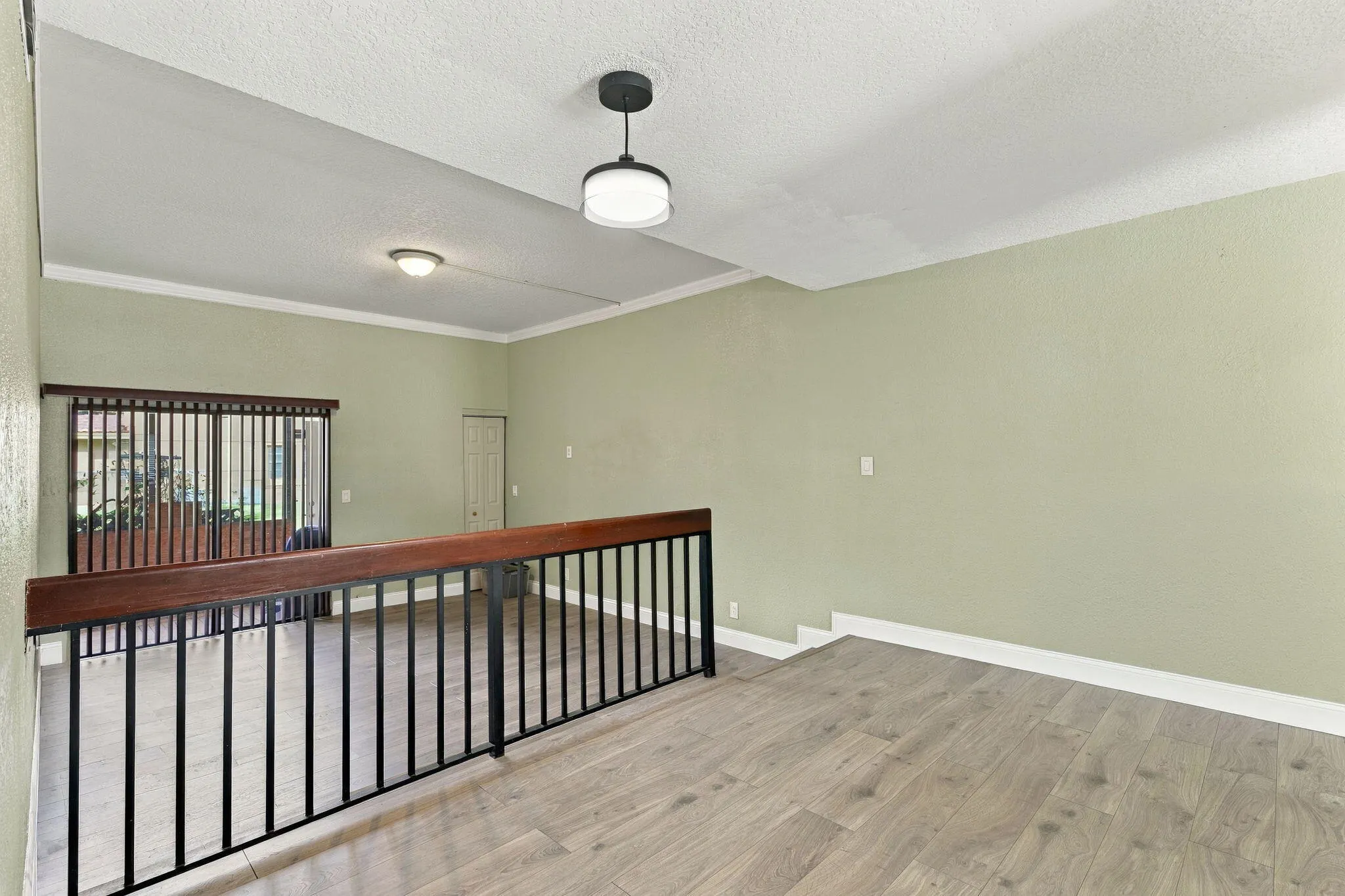 2572 RIVERSIDE Drive #413