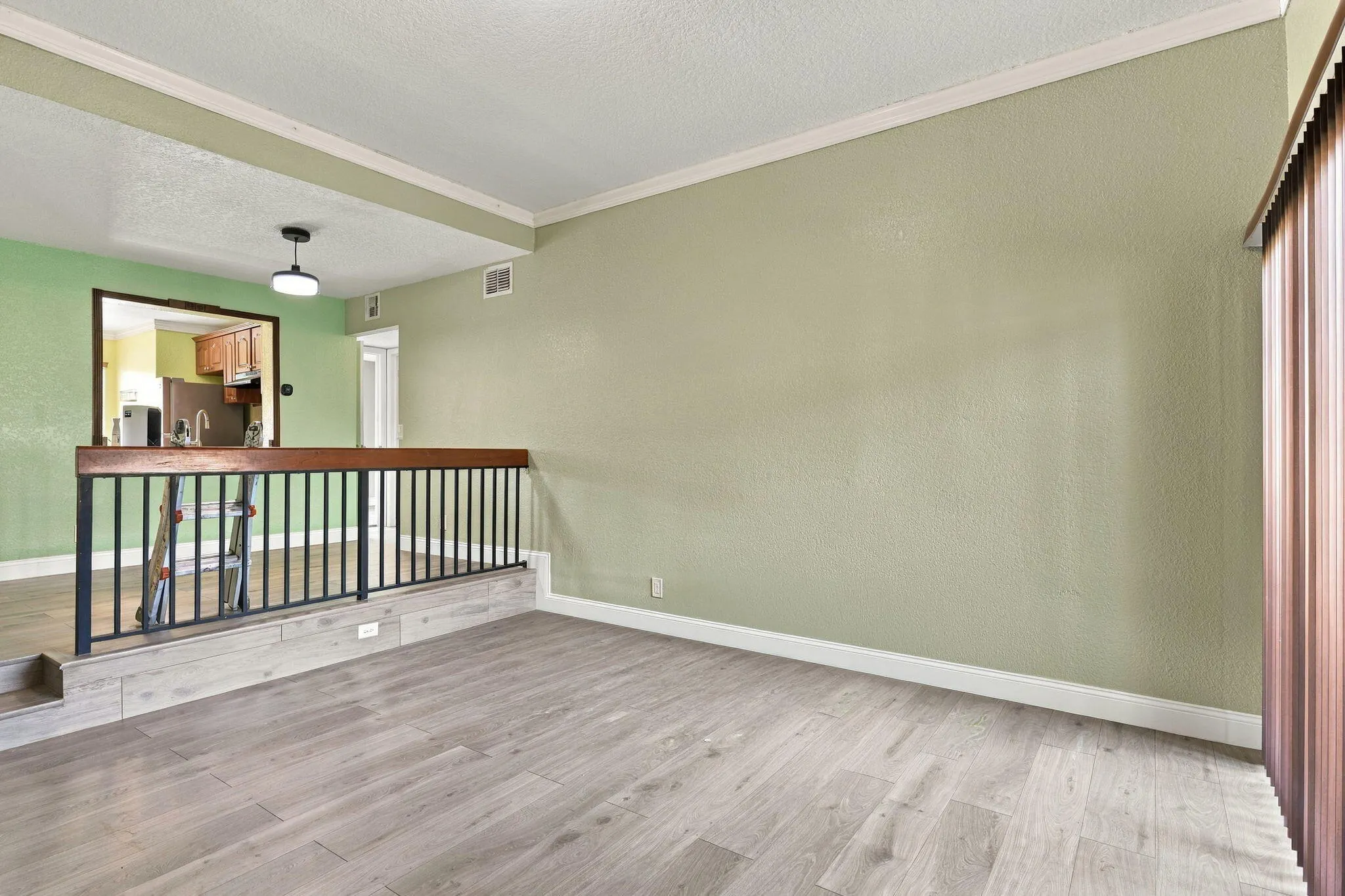 2572 RIVERSIDE Drive #413