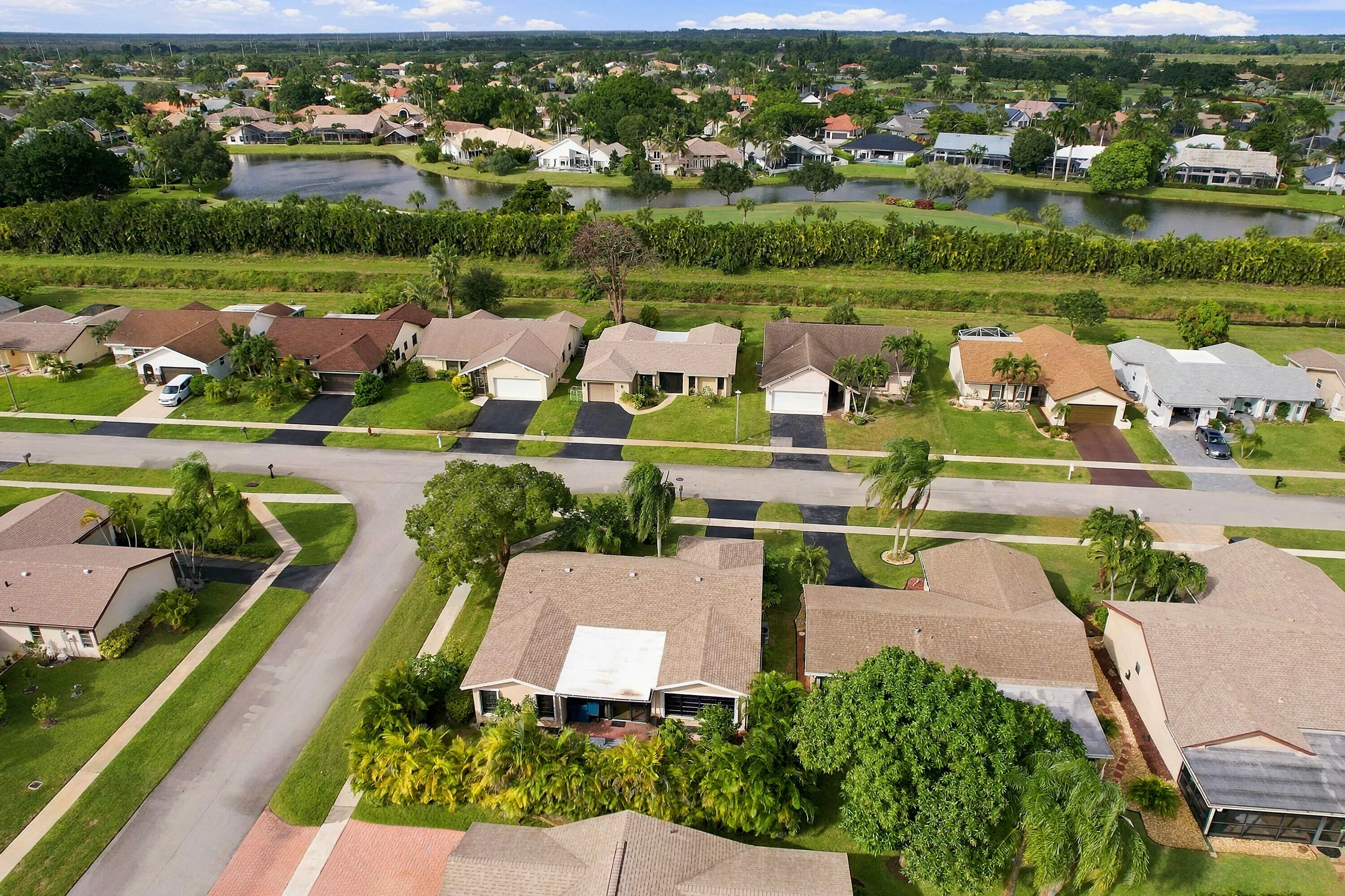 10622 GREENBRIAR Court