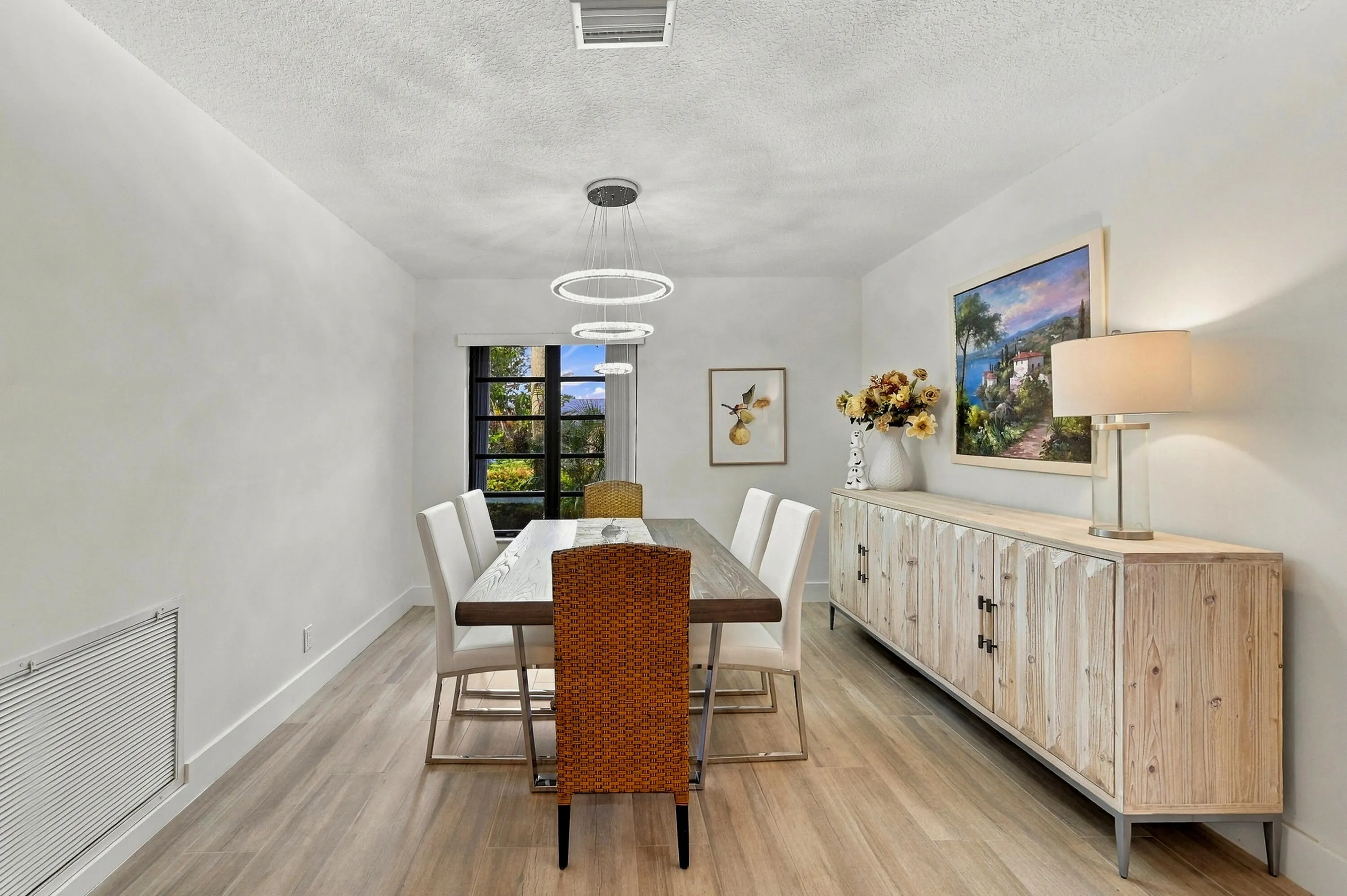 10622 GREENBRIAR Court
