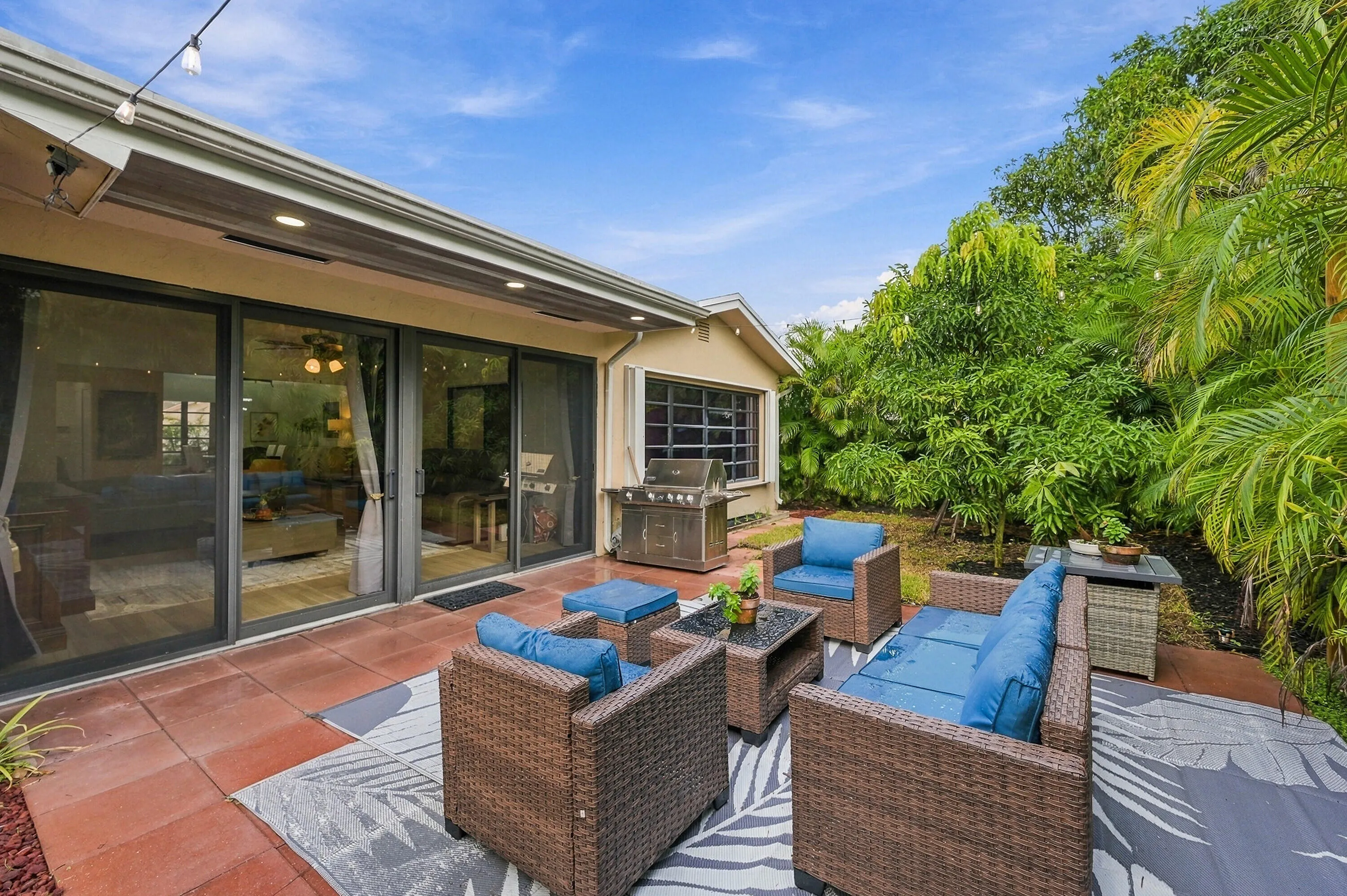 10622 GREENBRIAR Court