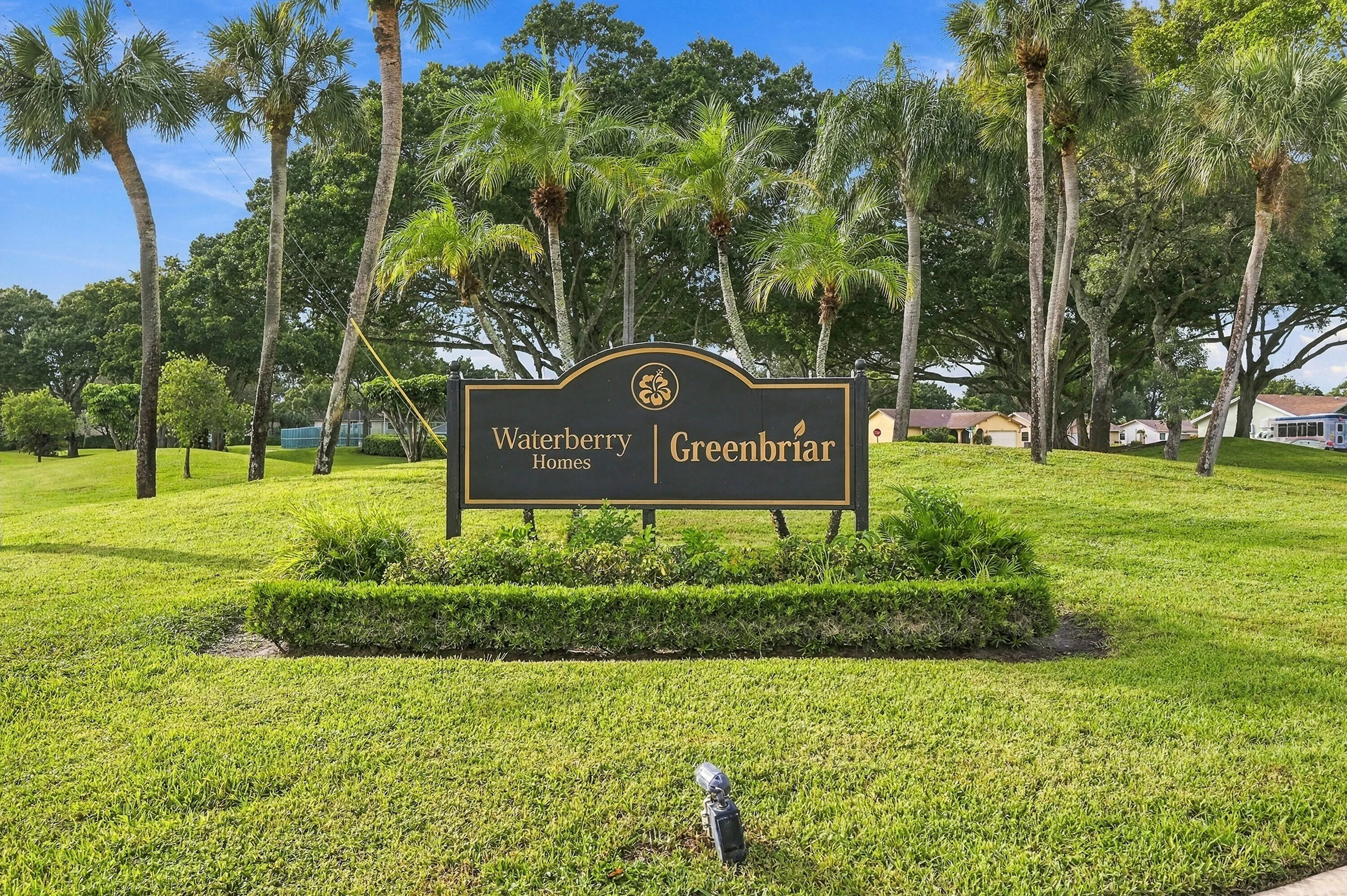 10622 GREENBRIAR Court