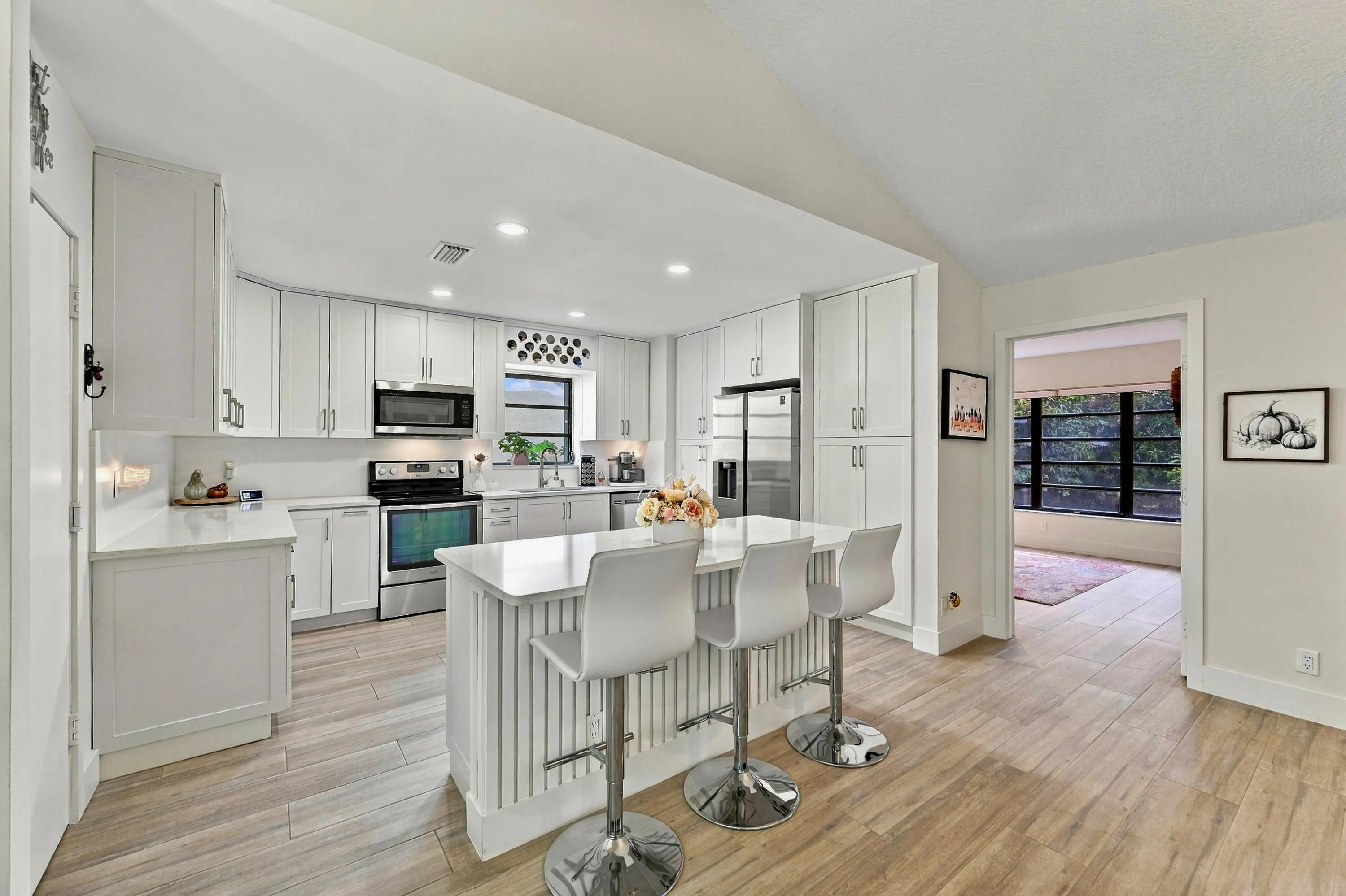 10622 GREENBRIAR Court