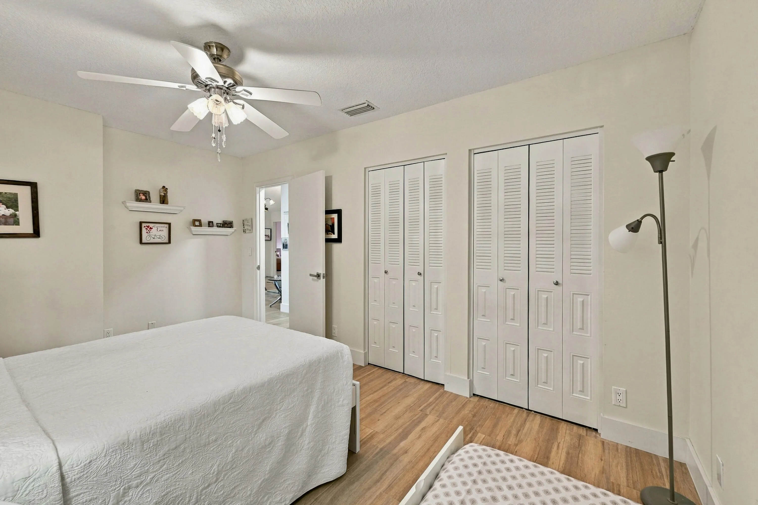10622 GREENBRIAR Court