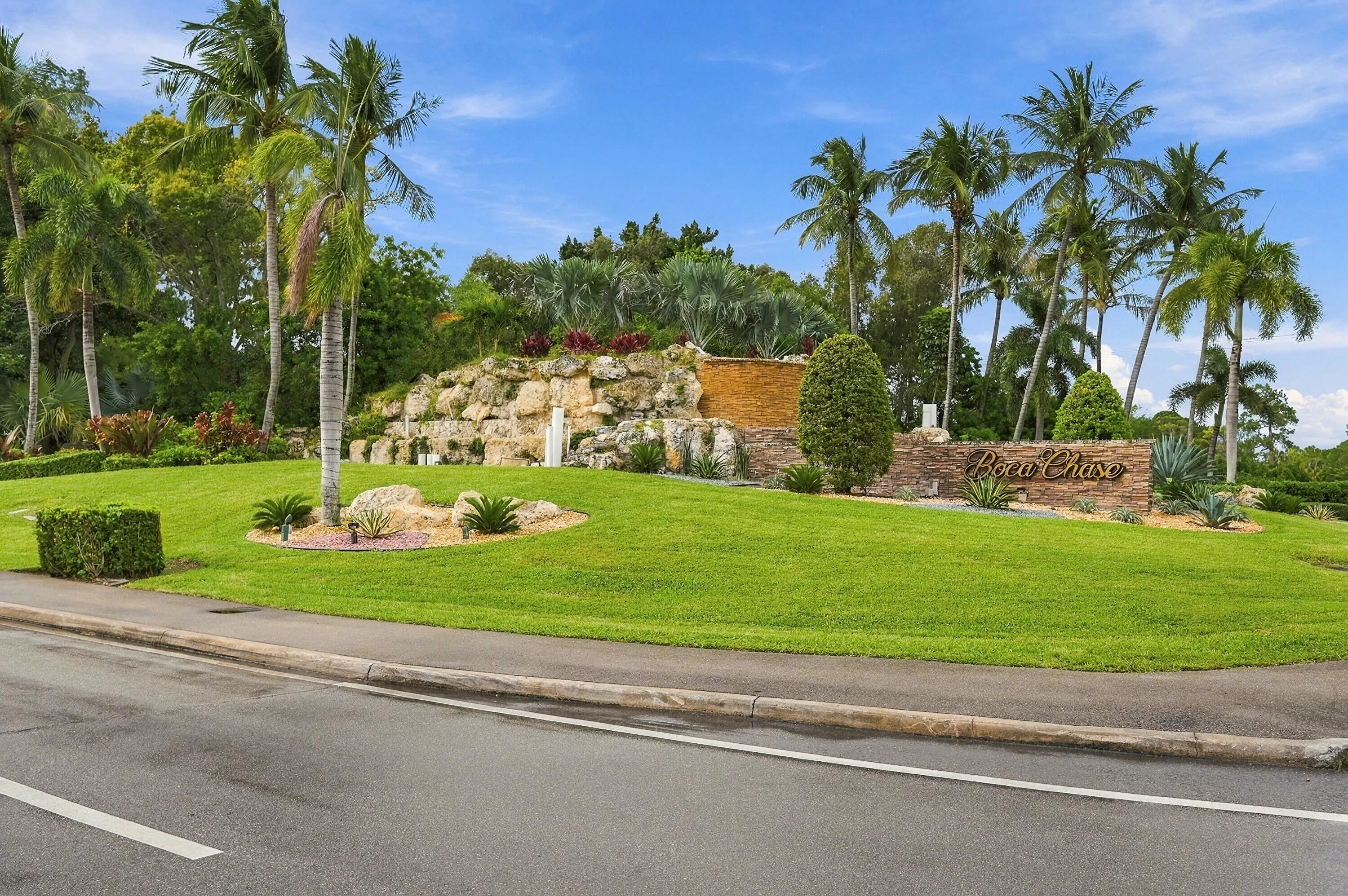 10622 GREENBRIAR Court