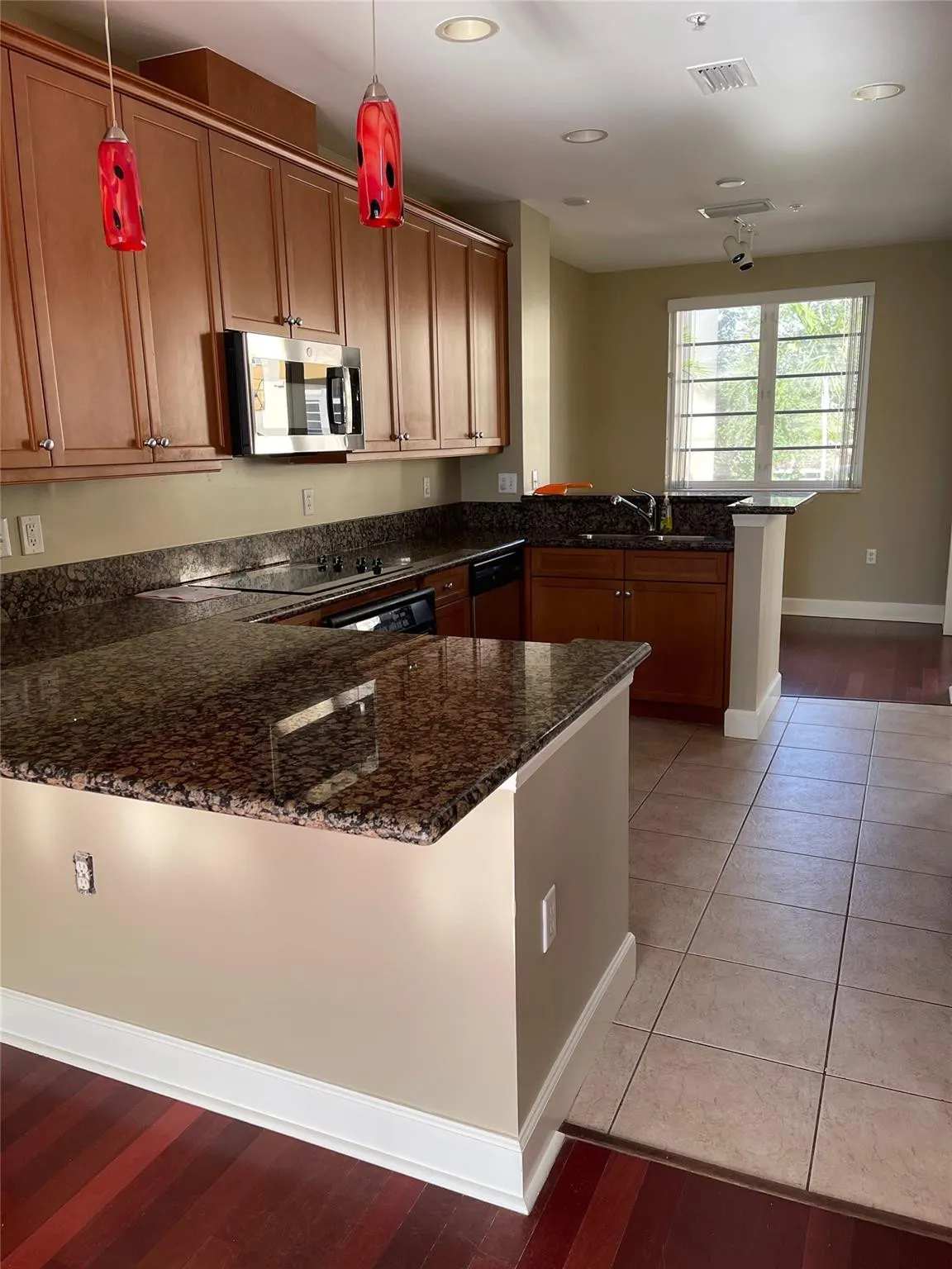 3952 CORAL HEIGHTS Way