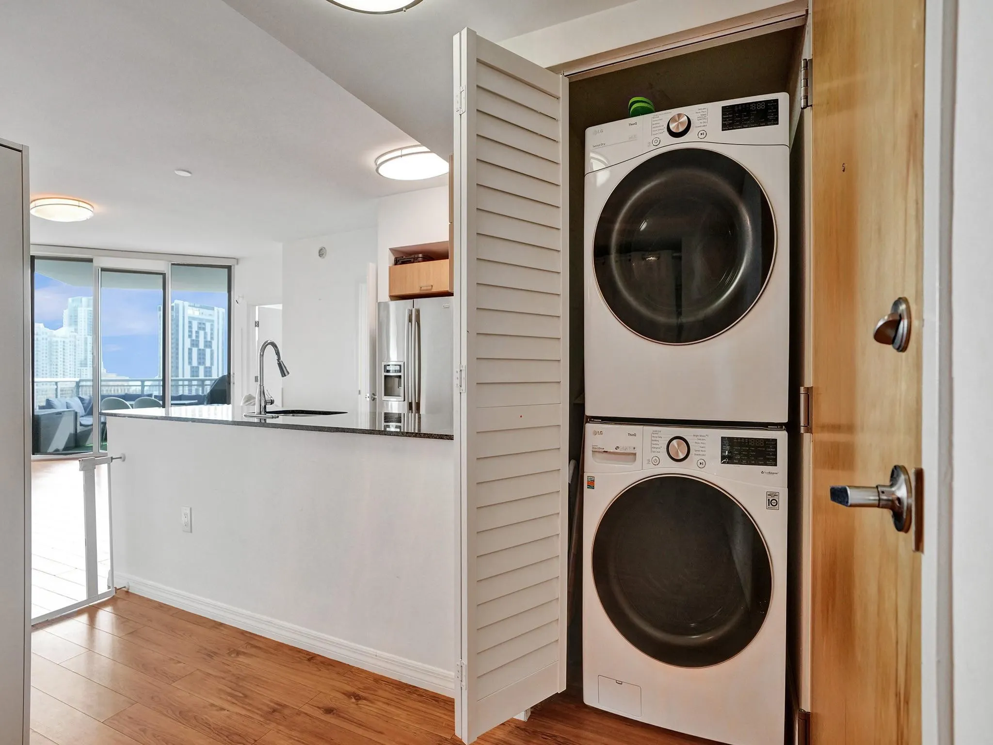 350 S MIAMI Avenue #2805