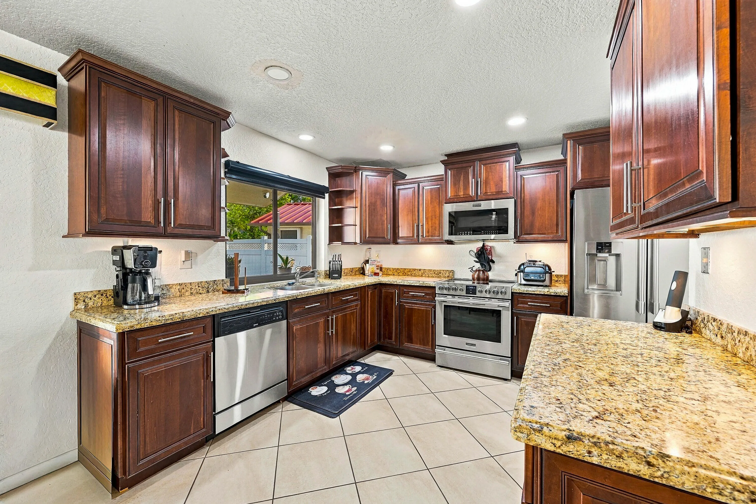 331 NW 107TH Avenue