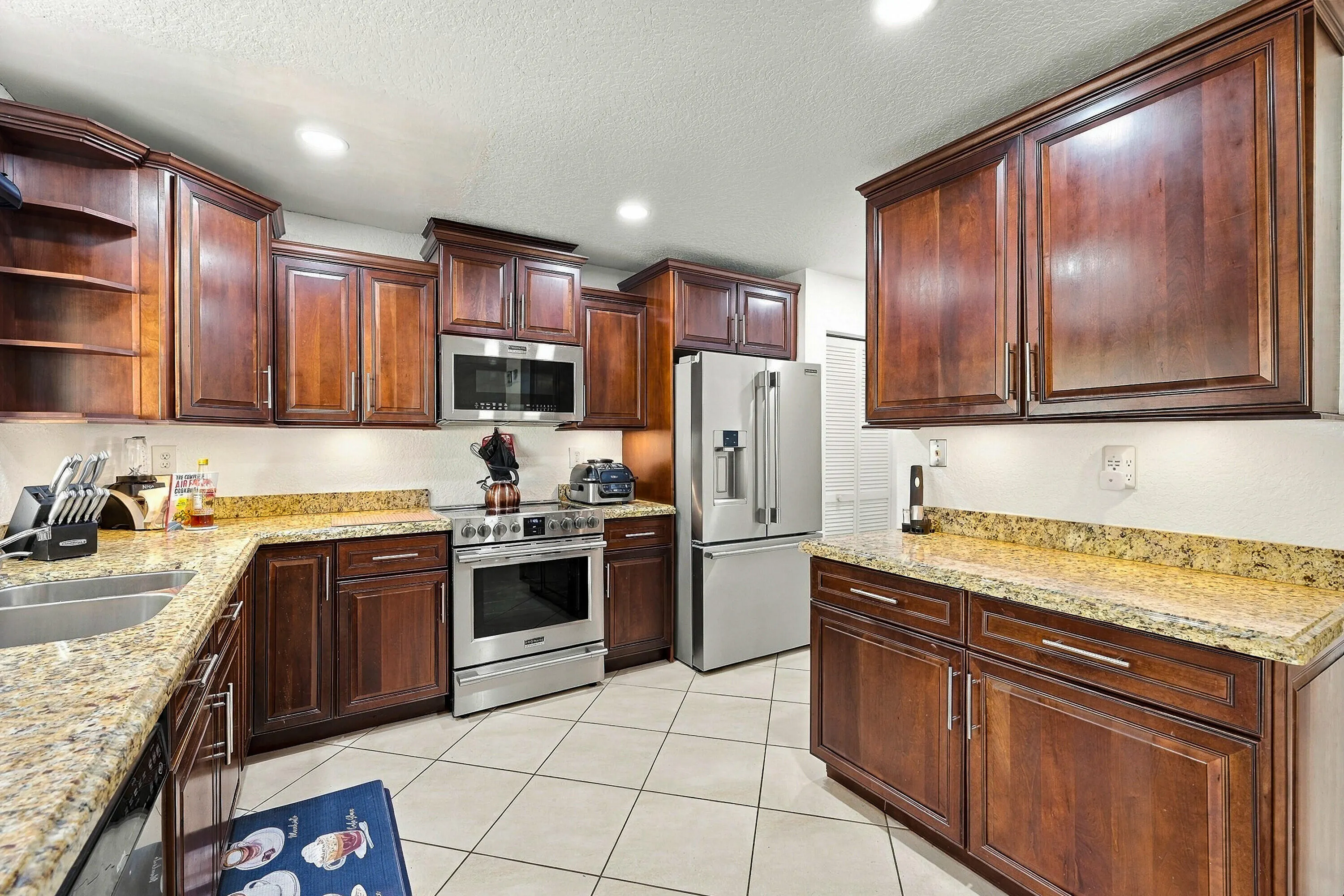 331 NW 107TH Avenue