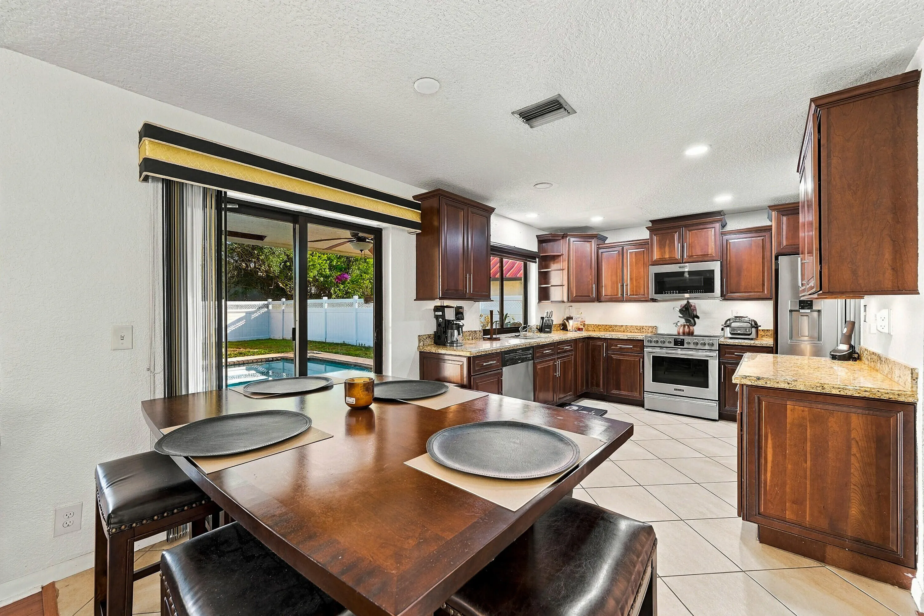 331 NW 107TH Avenue