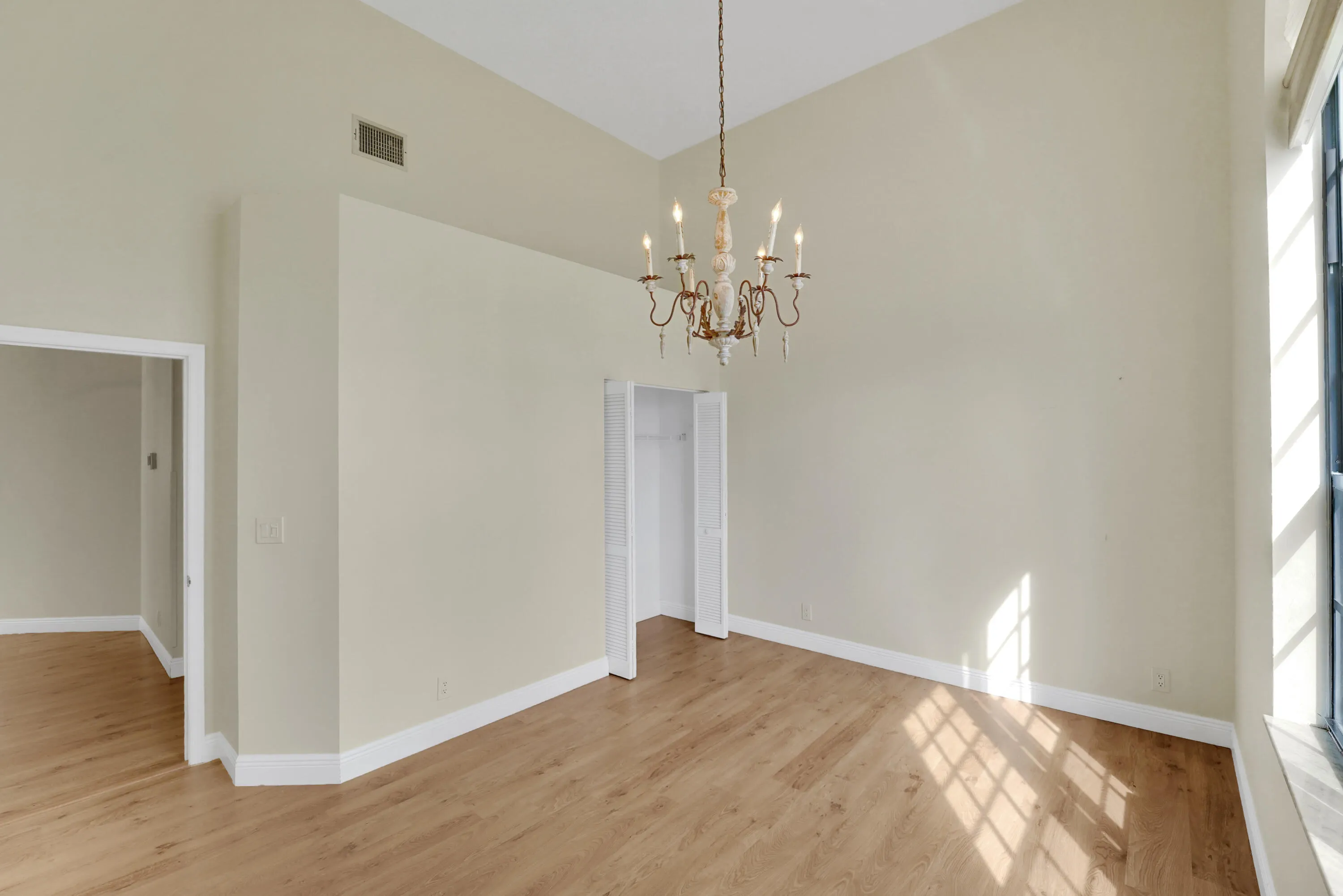 9080 Villa Portofino Circle