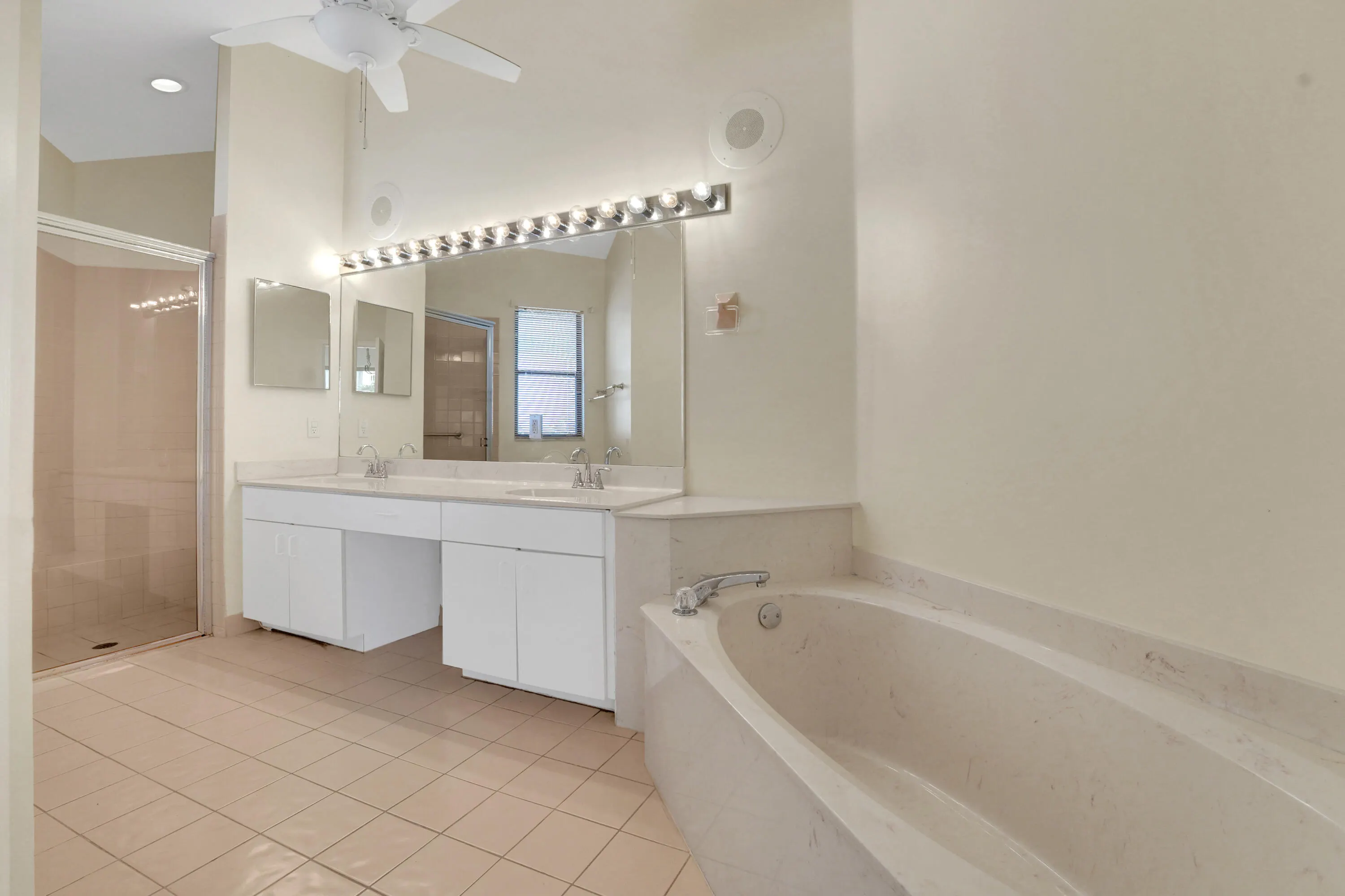 9080 Villa Portofino Circle