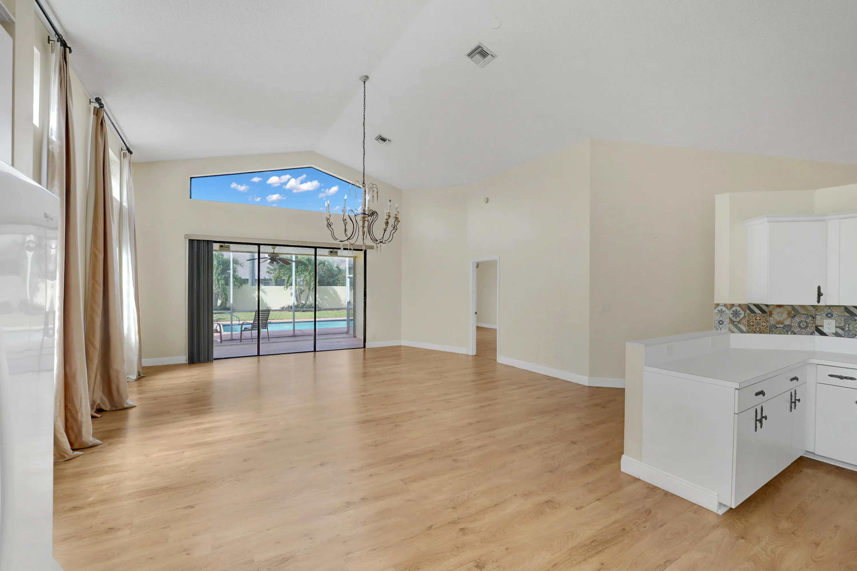 9080 Villa Portofino Circle