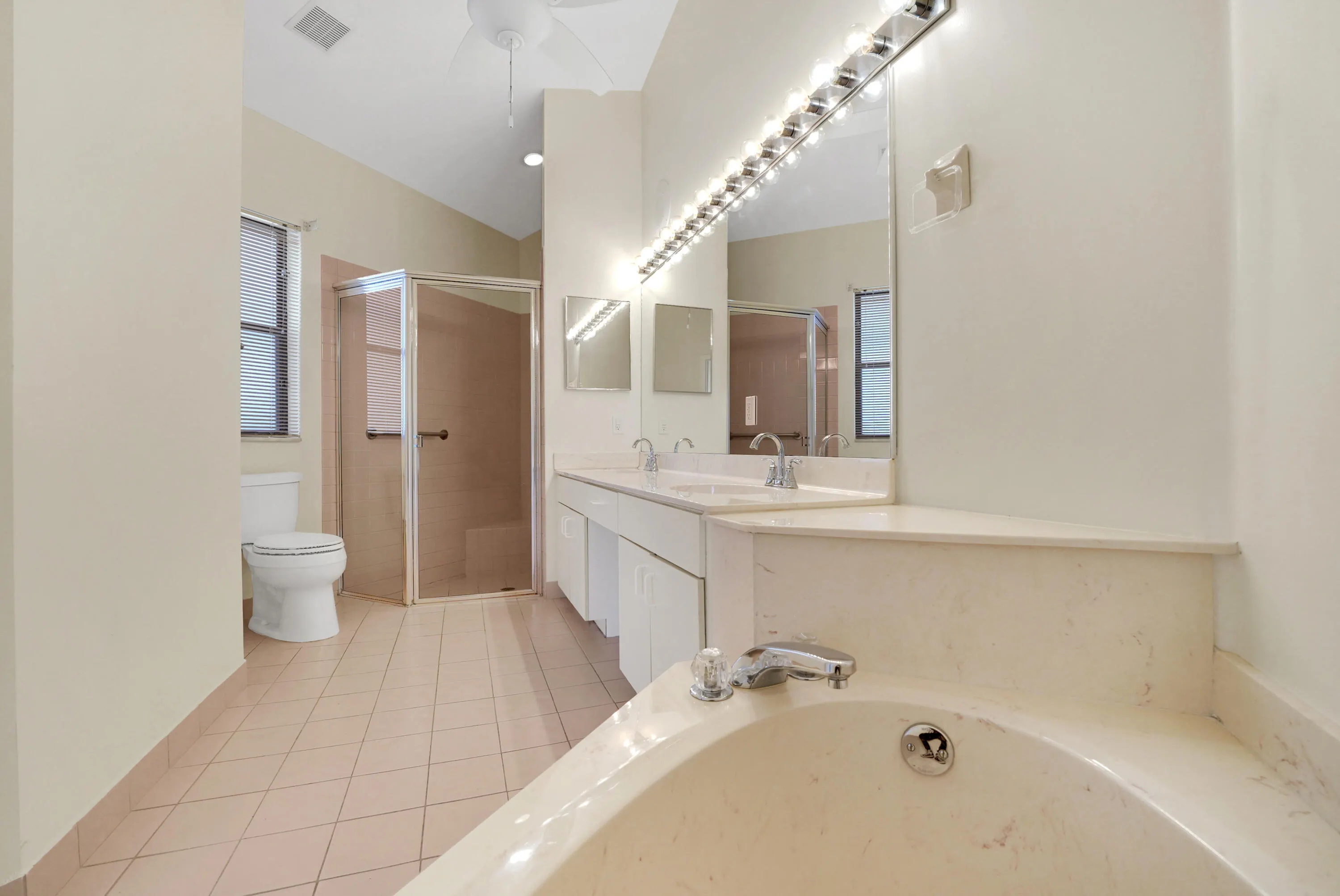 9080 Villa Portofino Circle