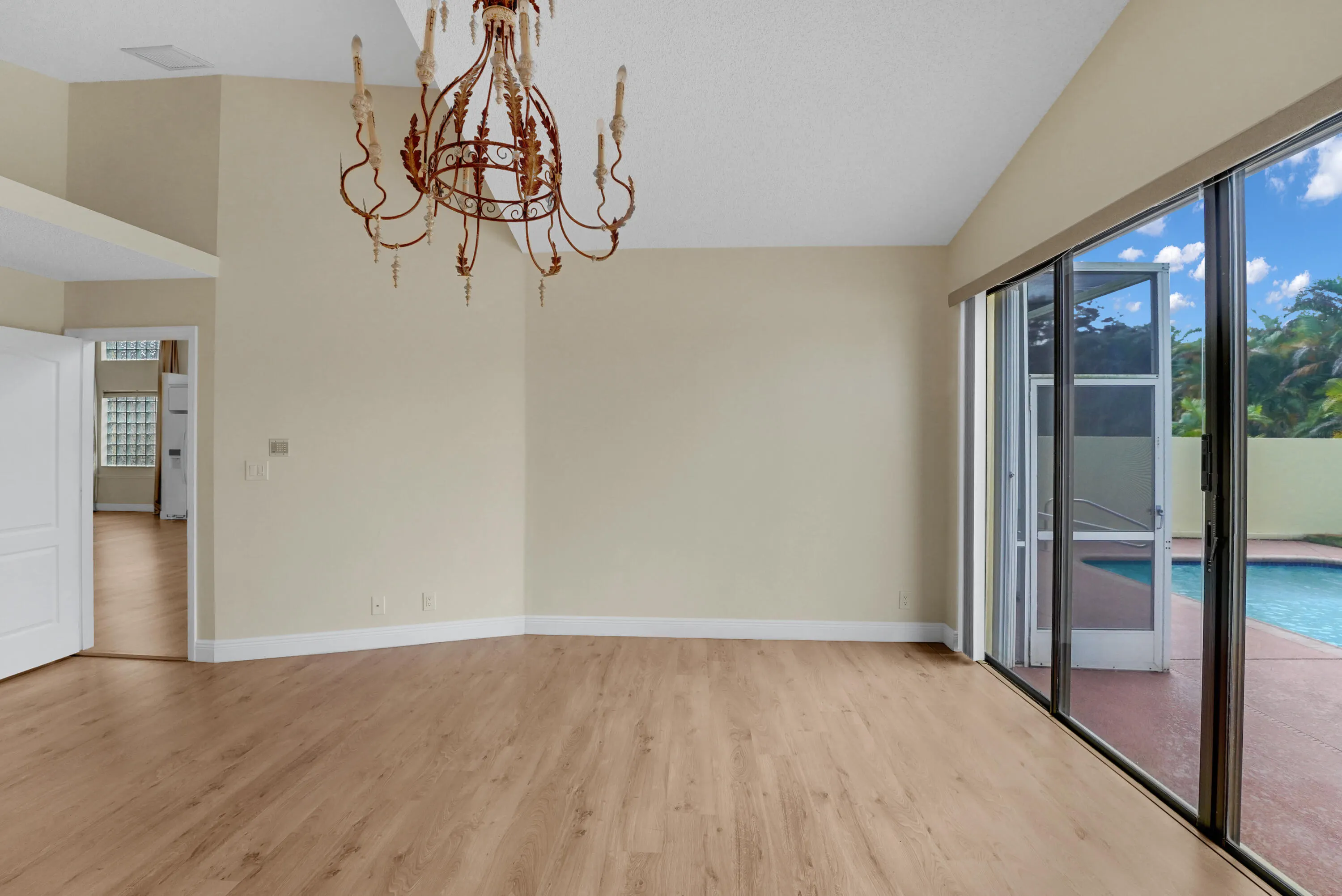 9080 Villa Portofino Circle