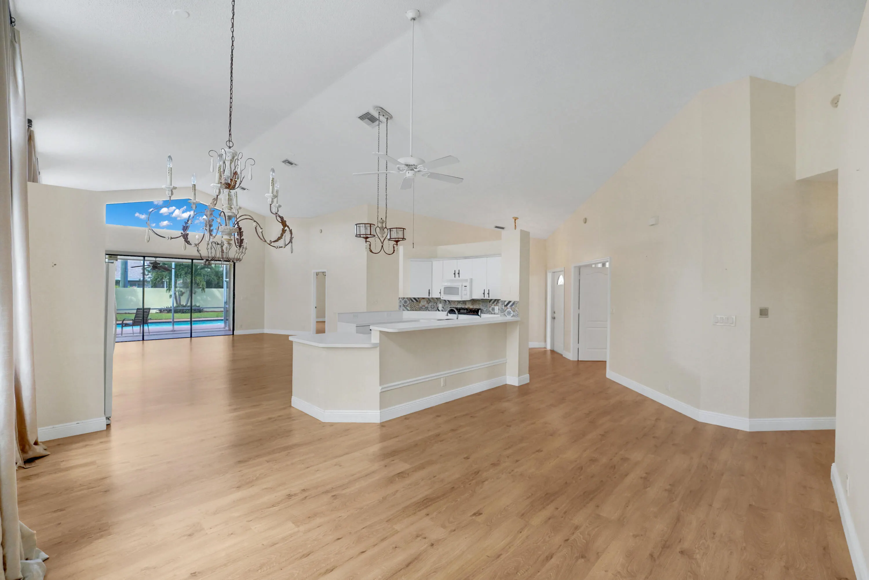 9080 Villa Portofino Circle