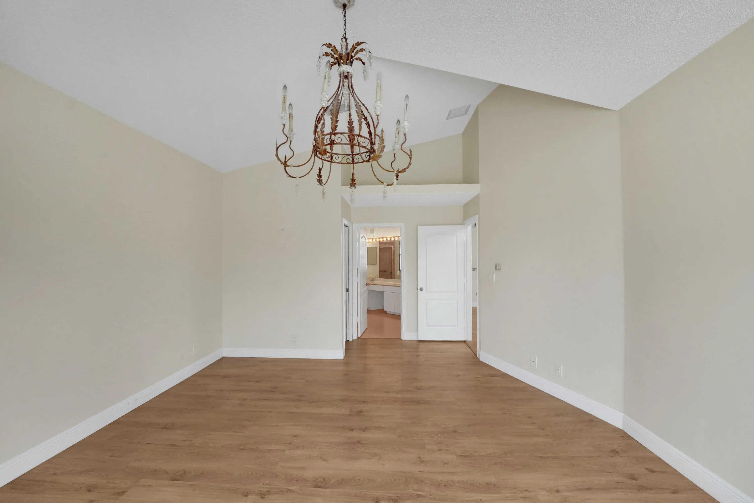 9080 Villa Portofino Circle