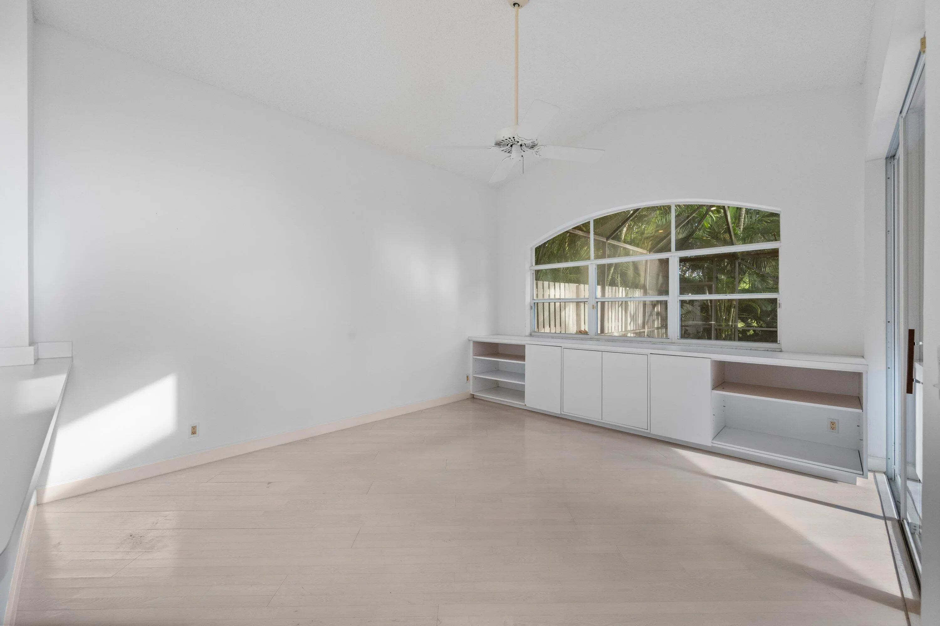 12563 MALLET Circle