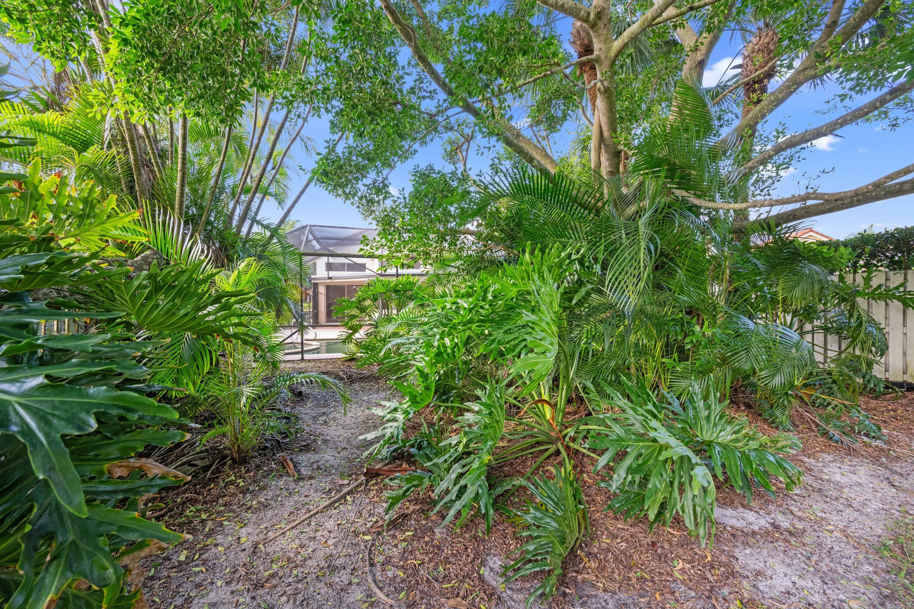 12563 MALLET Circle