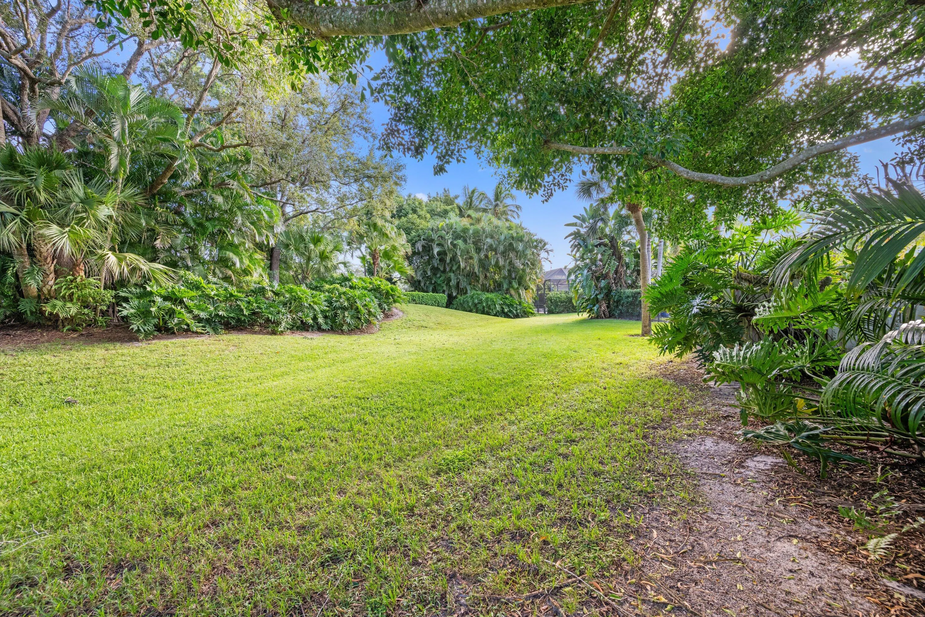 12563 MALLET Circle